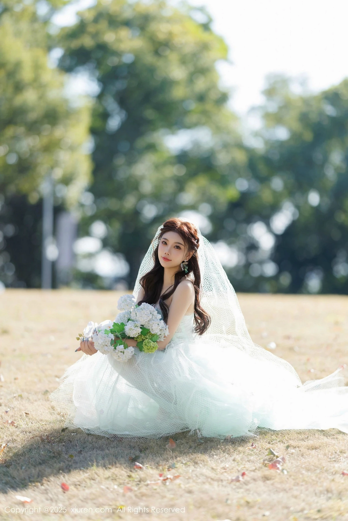 秀人集.com_[XiuRen秀人网]No.9722_女神杨晨晨Yome性感白色情趣内衣配白丝吊袜秀丰腴身材诱惑写真83P