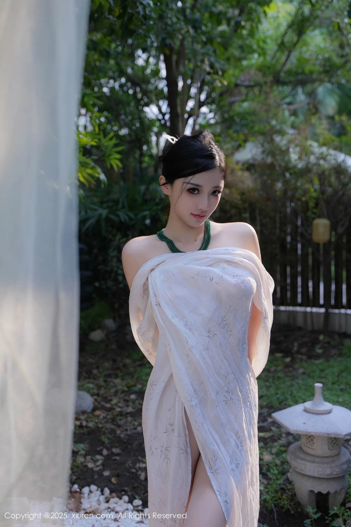 秀人集.com_[XiuRen秀人网]No.9730_模特妙可可Cheese性感白色古风服配超薄白丝秀丰腴身材诱惑写真84P