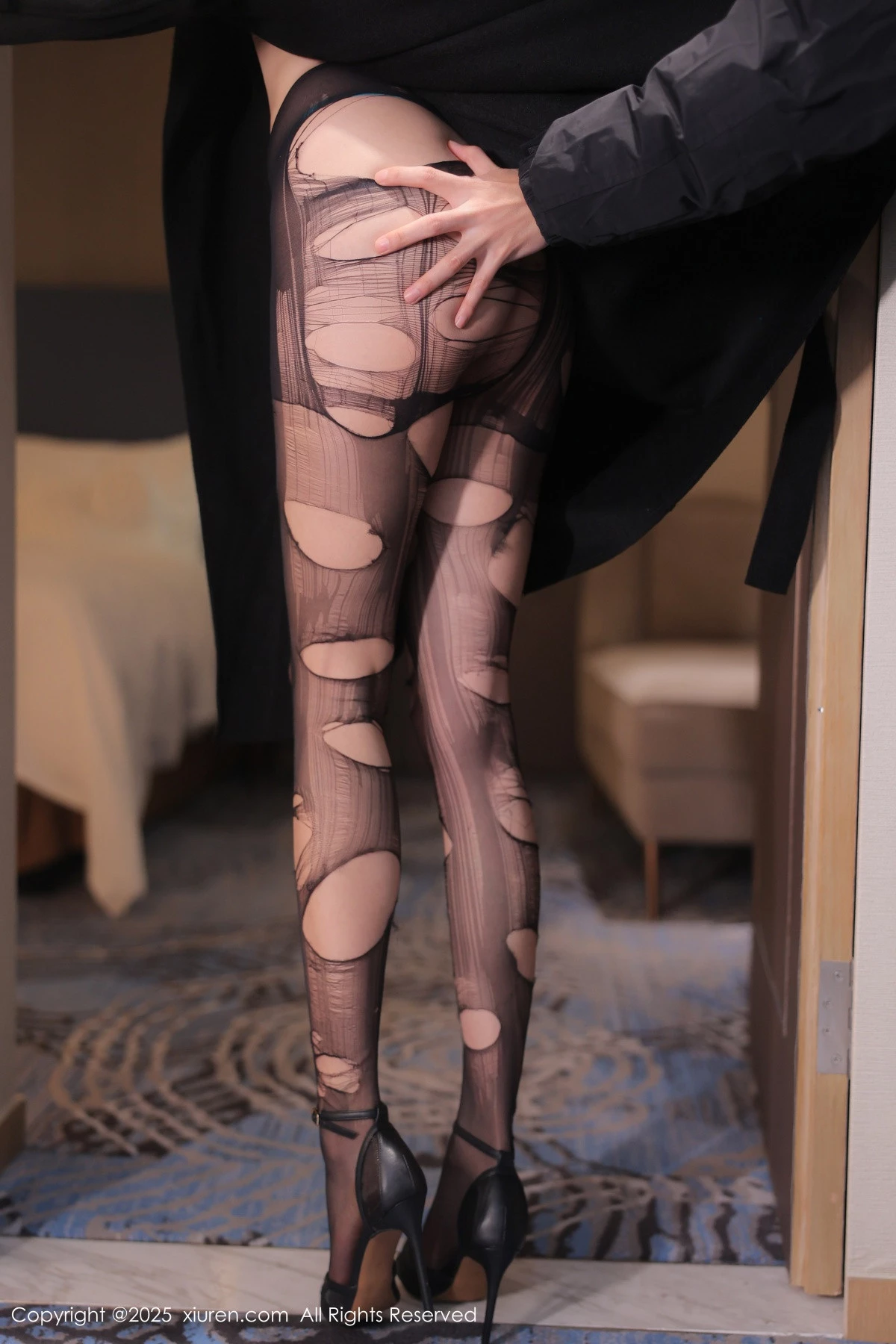 秀人集.com_[XiuRen秀人网]No.9743_模特Candy糖糖性感绿色内衣配破烂黑丝秀完美身材撩人诱惑写真86P