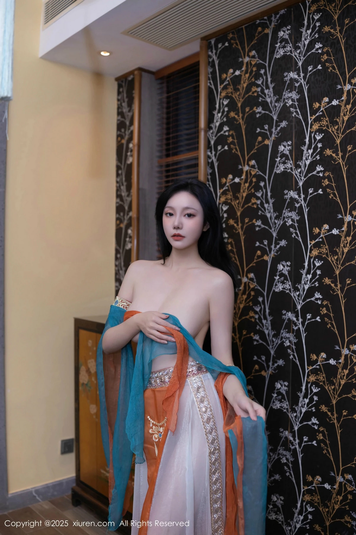 秀人集.com_[XiuRen秀人网]No.9757_模特安然anran性感古风薄纱服饰配超薄肉丝秀丰满身材诱惑写真81P