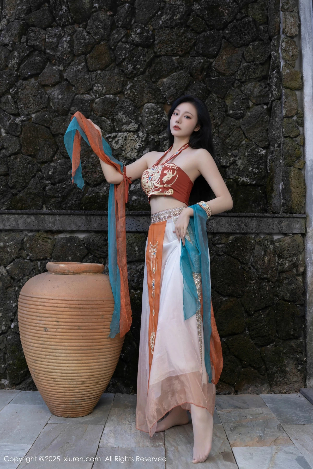 秀人集.com_[XiuRen秀人网]No.9757_模特安然anran性感古风薄纱服饰配超薄肉丝秀丰满身材诱惑写真81P