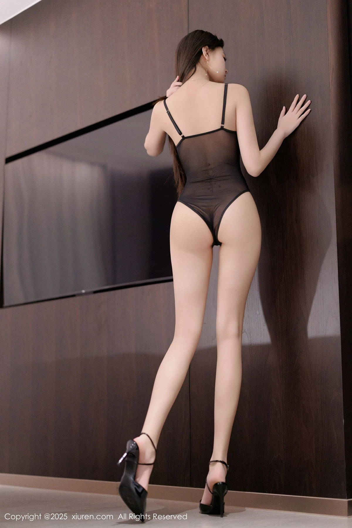 秀人集.com_[XiuRen秀人网]No.9761_模特初梦瑶性感黄色连衣长裙+黑色蕾丝内衣秀曼妙身材诱惑写真83P