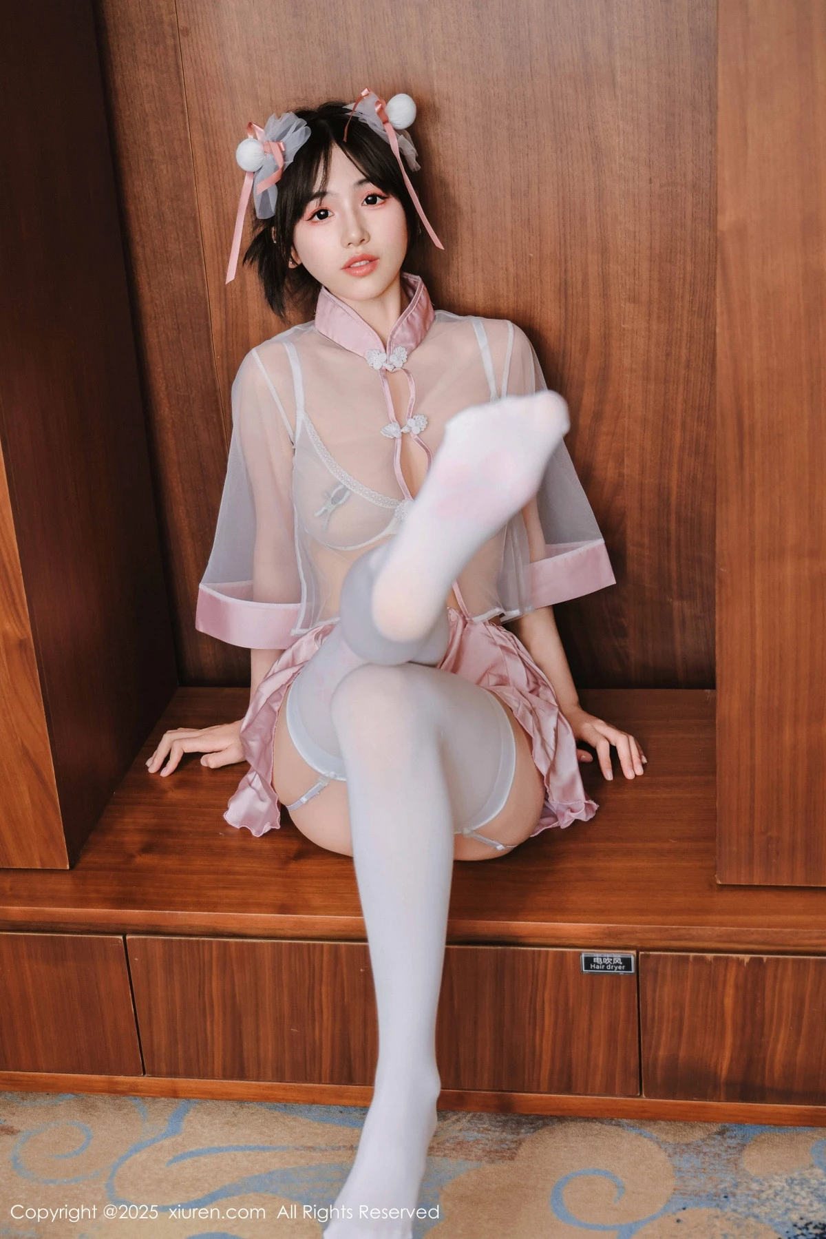 秀人集.com_[XiuRen秀人网]No.9763_模特奶芙乔乔性感粉色情趣内衣配白丝吊袜秀凹凸身材诱惑写真68P