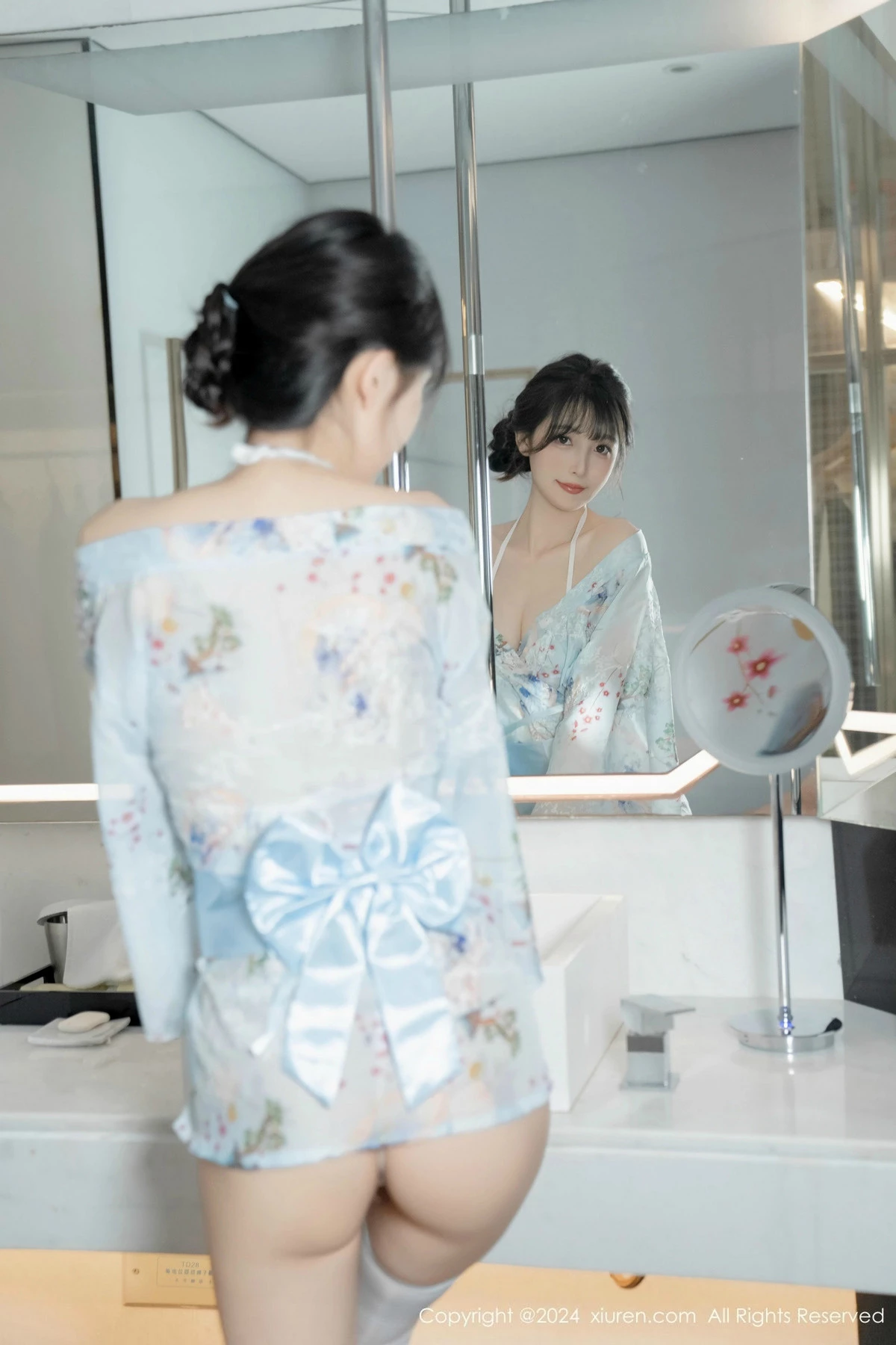 秀人集.com_[XiuRen秀人网]No.9632_模特林星阑性感浅蓝色连衣短裙配白色丝袜秀曼妙身姿诱惑写真85P