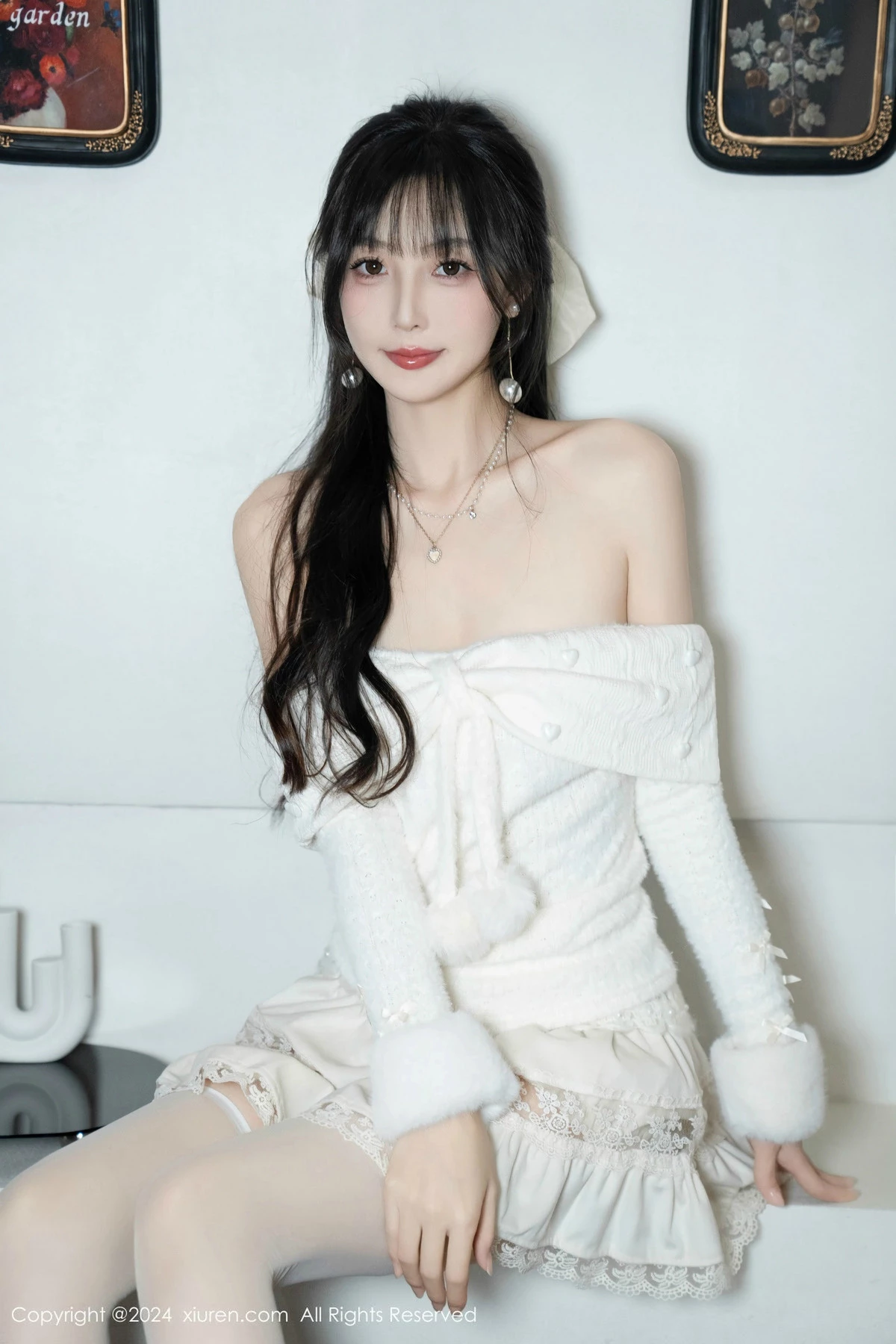 秀人集.com_[XiuRen秀人网]No.9658_模特林星阑白色连衣短裙露红色情趣内衣配白丝袜秀美腿诱惑写真93P