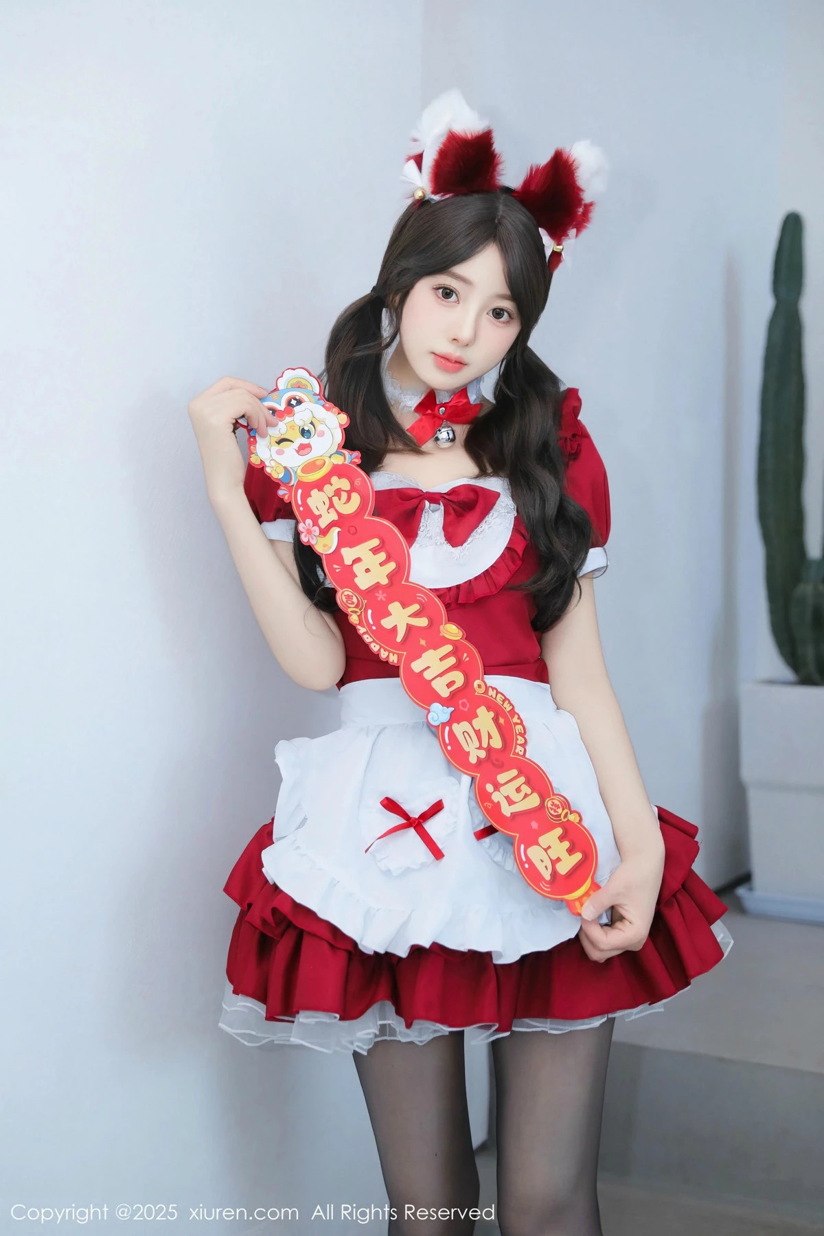 秀人集.com_[XiuRen秀人网]No.9814_模特桃妖夭红色喜庆女仆服露红色内衣配超薄黑丝秀美腿诱惑写真87P