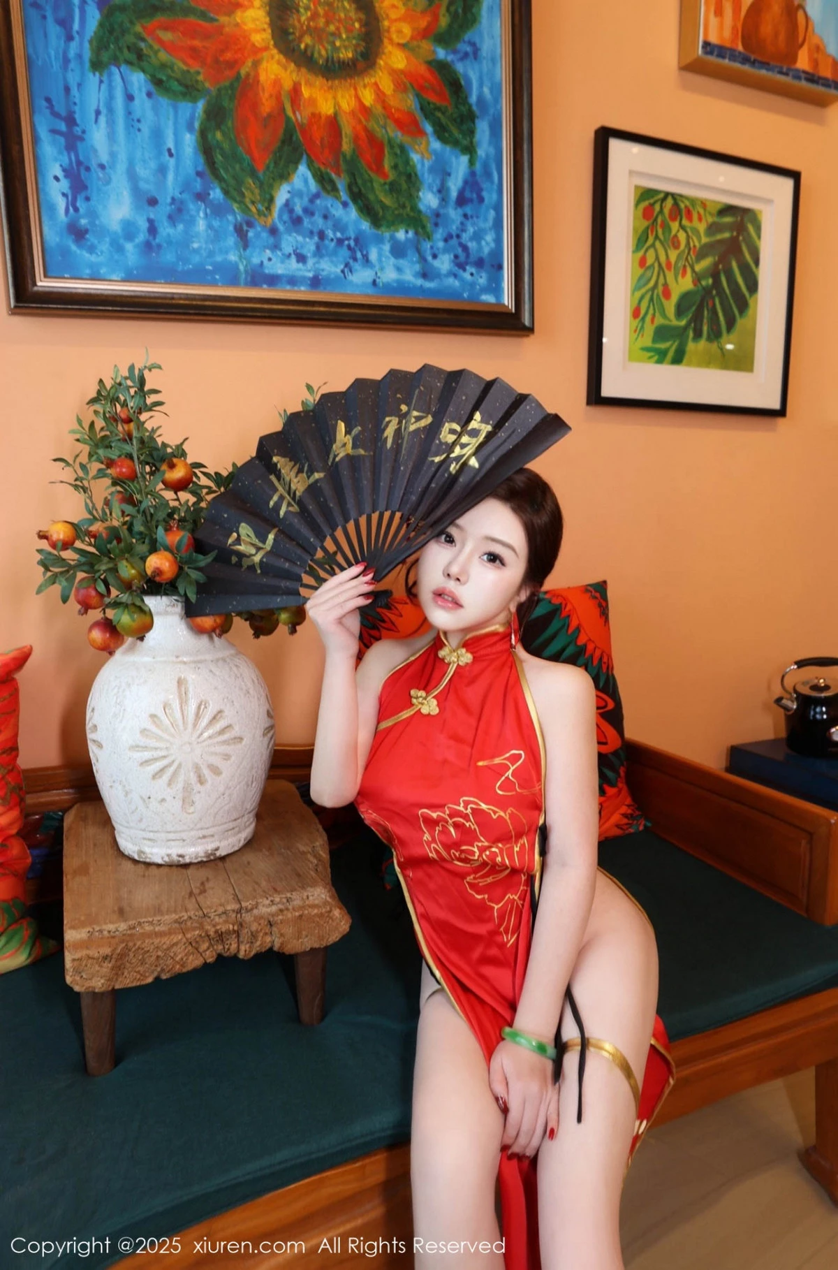 秀人集.com_[XiuRen秀人网]No.9834_模特小薯条nienie性感红色旗袍配红丝吊袜秀曼妙身姿诱惑写真131P