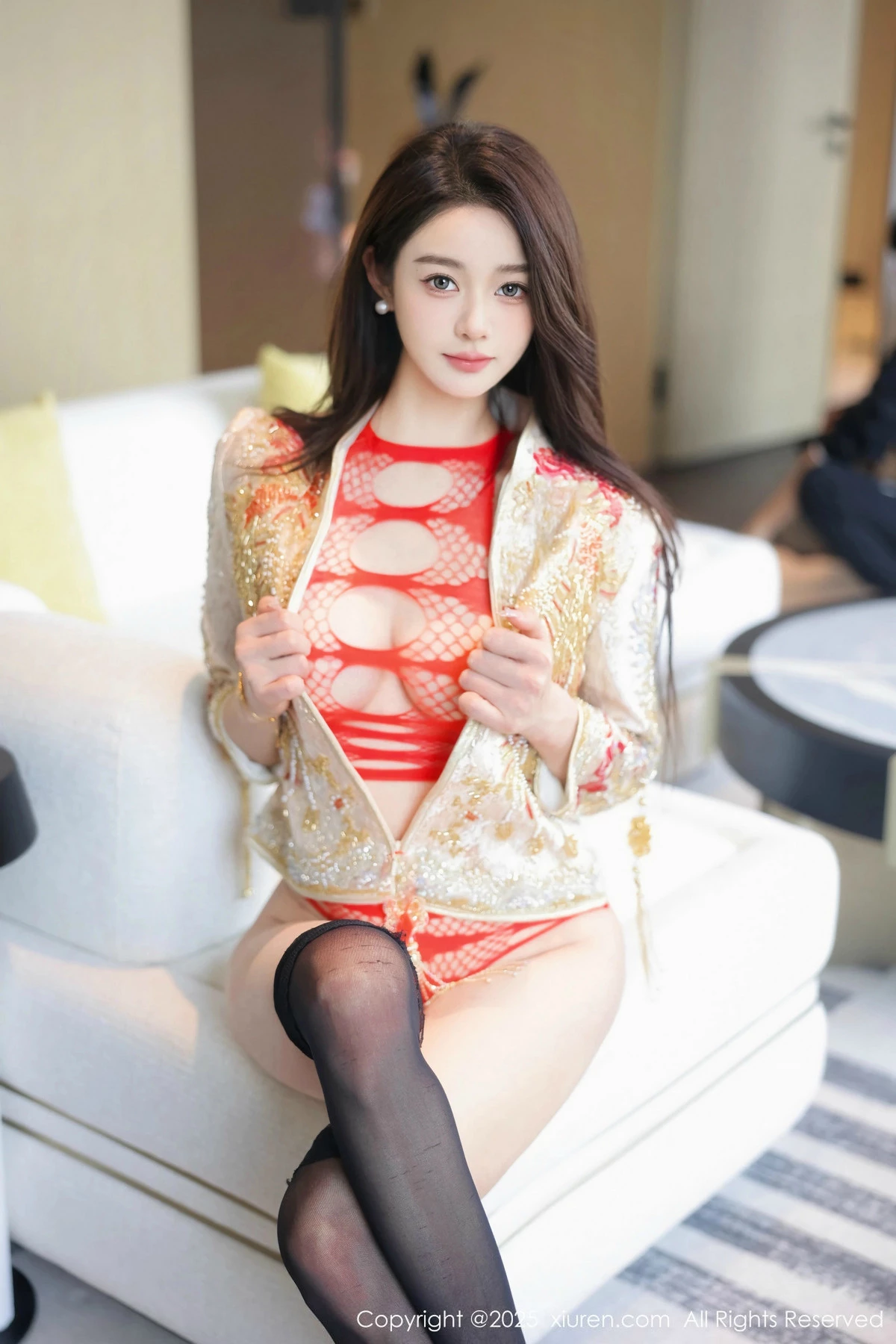 秀人集.com_[XiuRen秀人网]No.9833_模特Candy糖糖性感喜庆服饰露红色情趣服饰秀丰腴身材诱惑写真88P