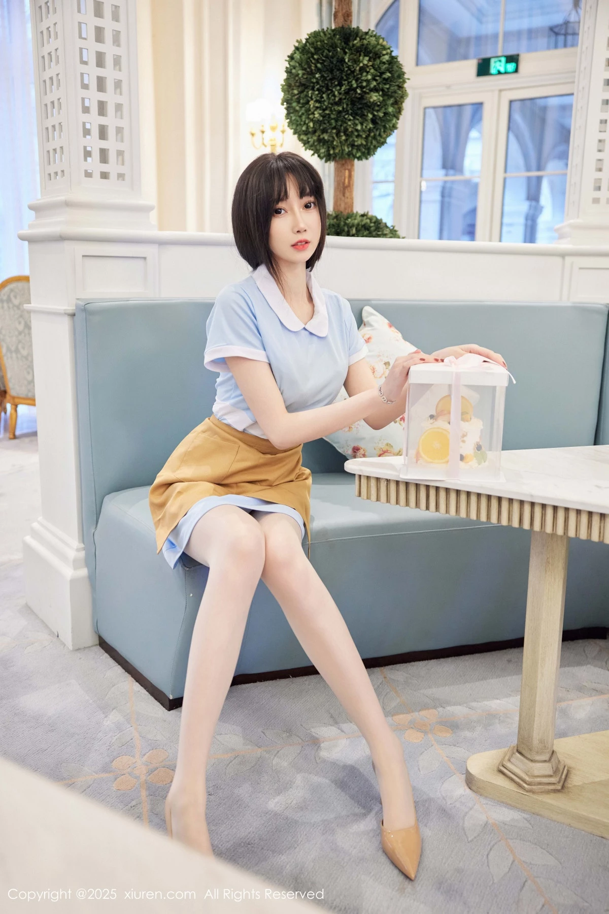 秀人集.com_[XiuRen秀人网]No.9864_模特玥儿玥er性感蓝色连衣短裙配超薄肉丝秀曼妙身材诱惑写真82P