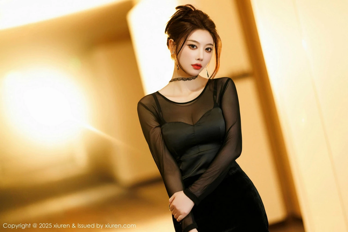 秀人集.com_[XiuRen秀人网]No.9776_女神杨晨晨Yome黑色连衣短裙露黑色内衣配开档黑丝极致魅惑写真101P