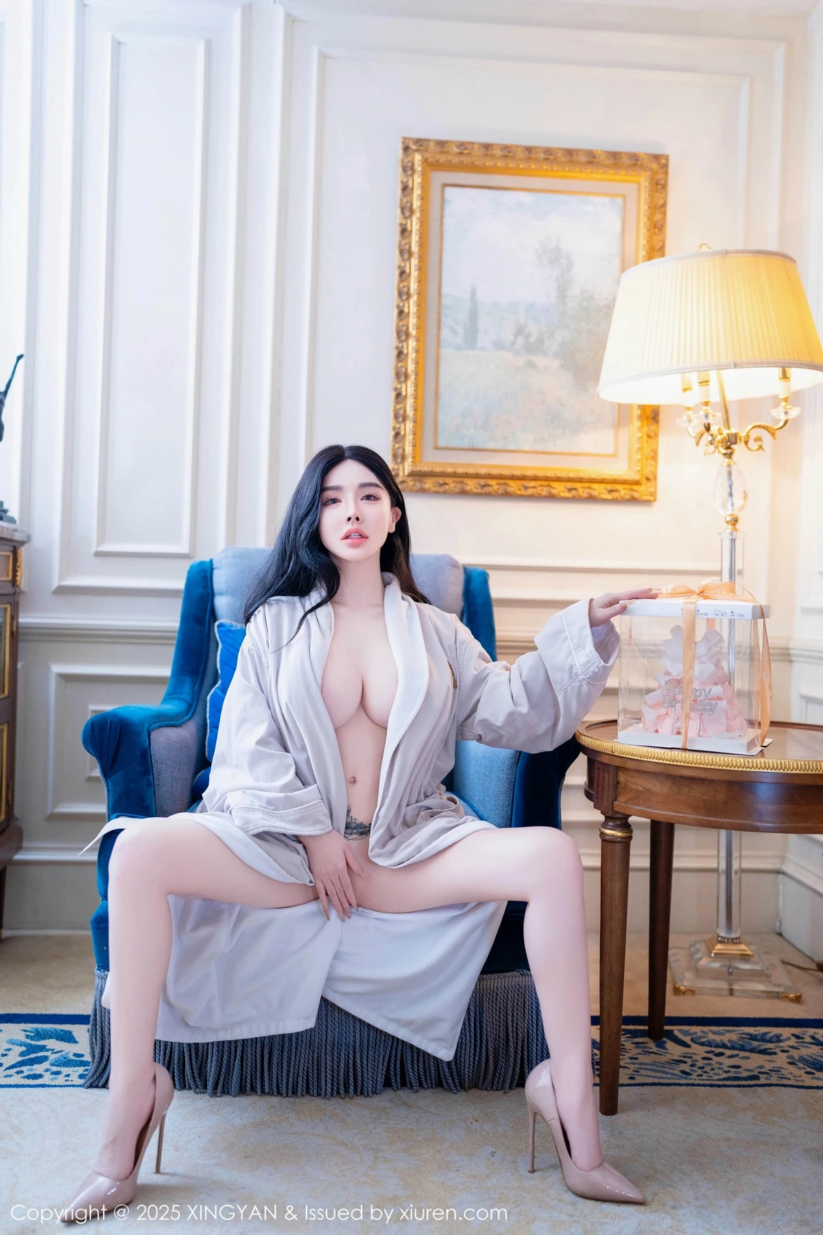 秀人集.com_[XINGYAN星颜社]VOL.301_模特潘思沁私房性感浅灰色睡袍半脱秀诱人胴体火辣诱惑写真80P