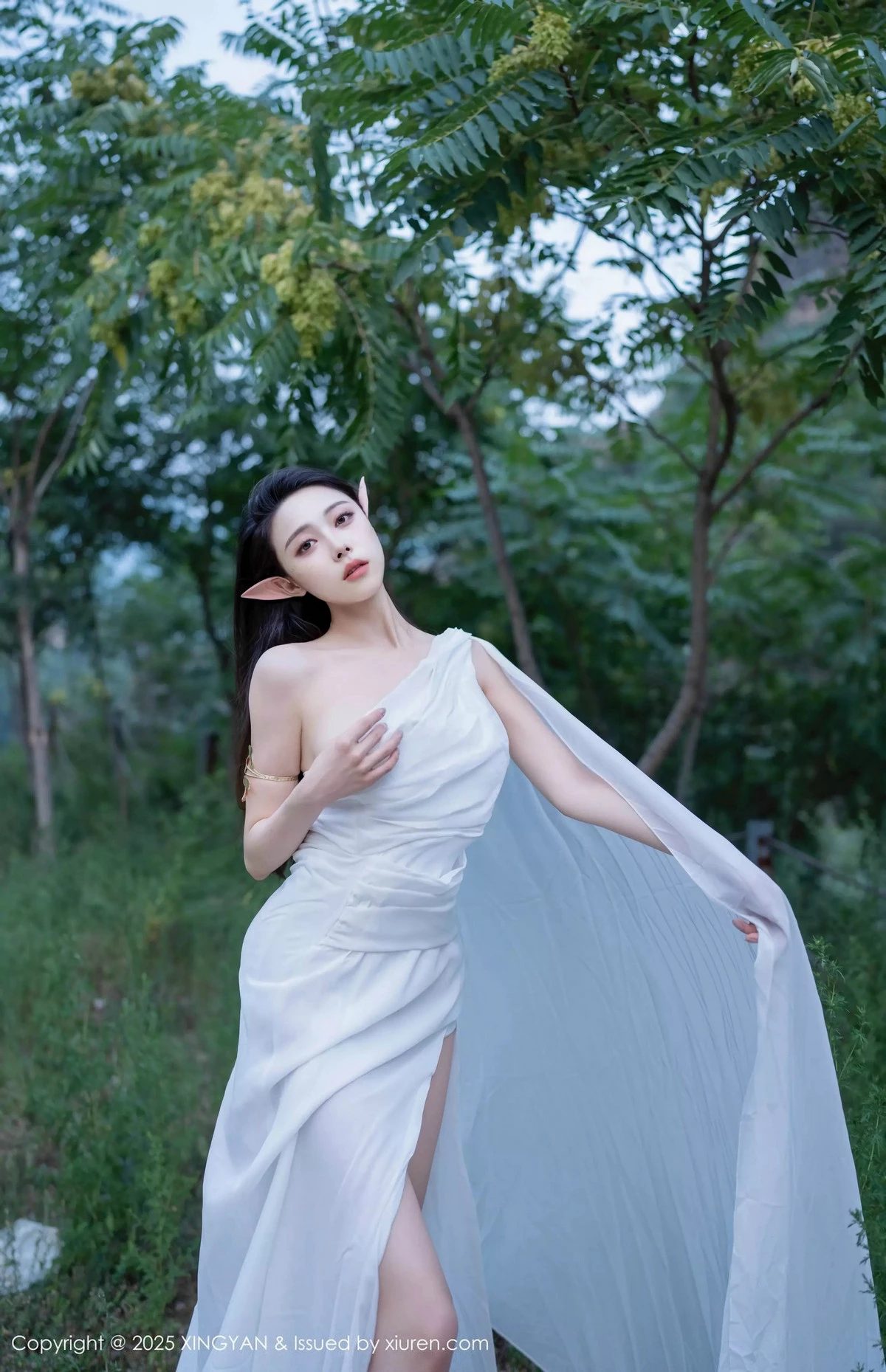 秀人集.com_[XINGYAN星颜社]VOL.314_模特清妙精灵装扮性感白色连衣长裙秀翘臀美腿惹火诱惑写真60P