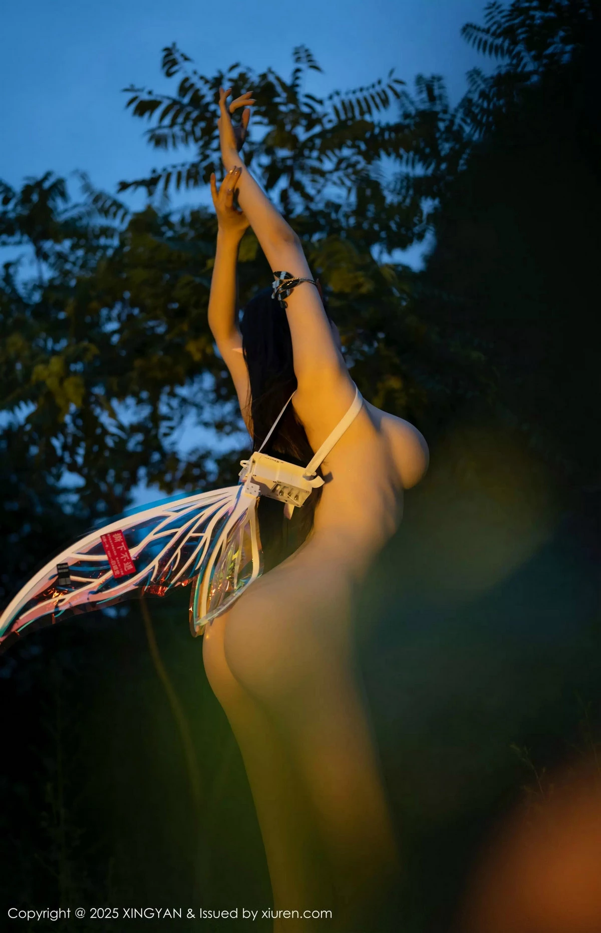 秀人集.com_[XINGYAN星颜社]VOL.314_模特清妙精灵装扮性感白色连衣长裙秀翘臀美腿惹火诱惑写真60P