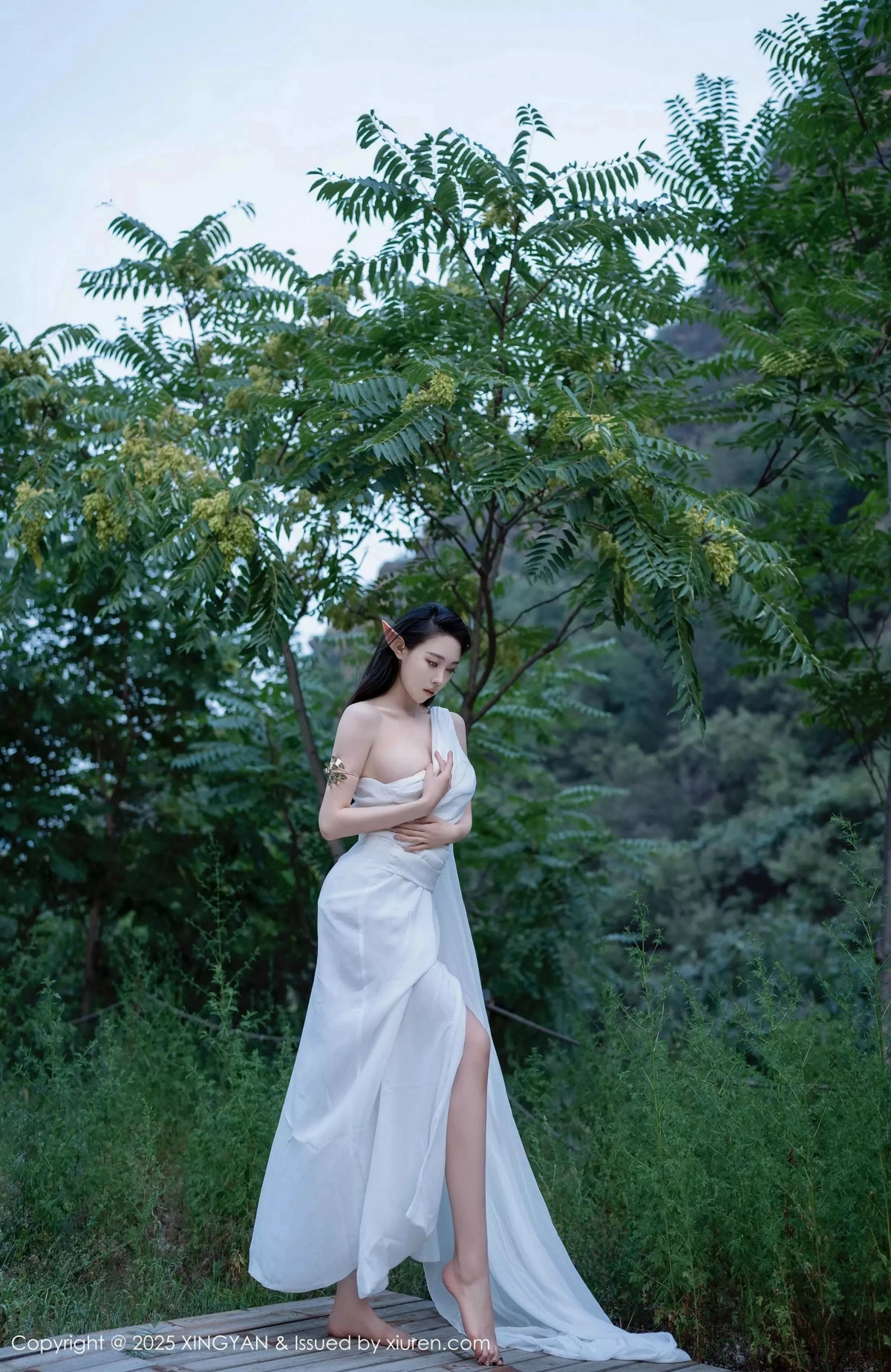 秀人集.com_[XINGYAN星颜社]VOL.314_模特清妙精灵装扮性感白色连衣长裙秀翘臀美腿惹火诱惑写真60P
