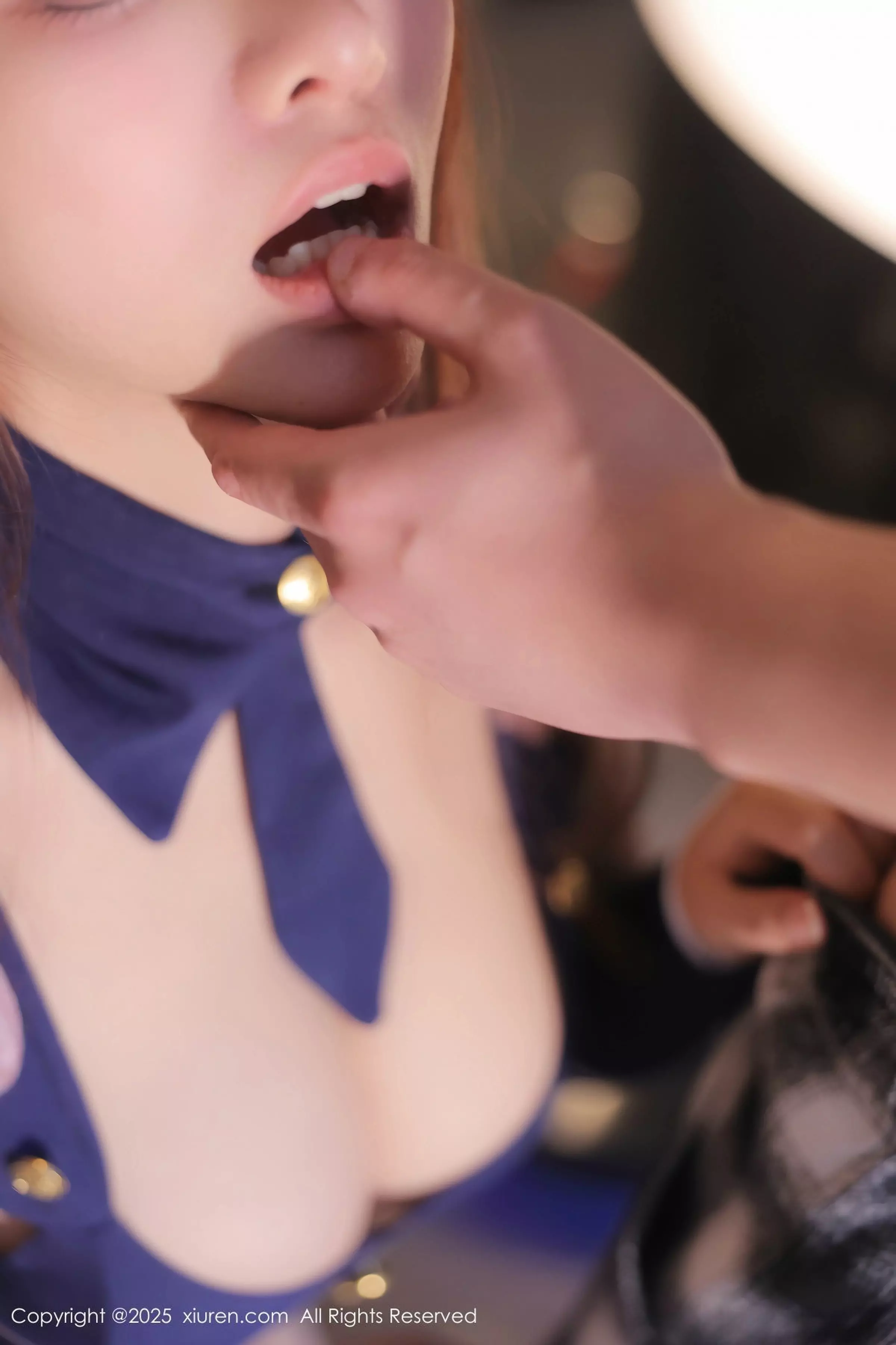 秀人集.com_[XiuRen秀人网]No.10009_新人模特张庭蓉性感兔子装运动内衣配白丝袜秀丰腴身材诱惑写真70P