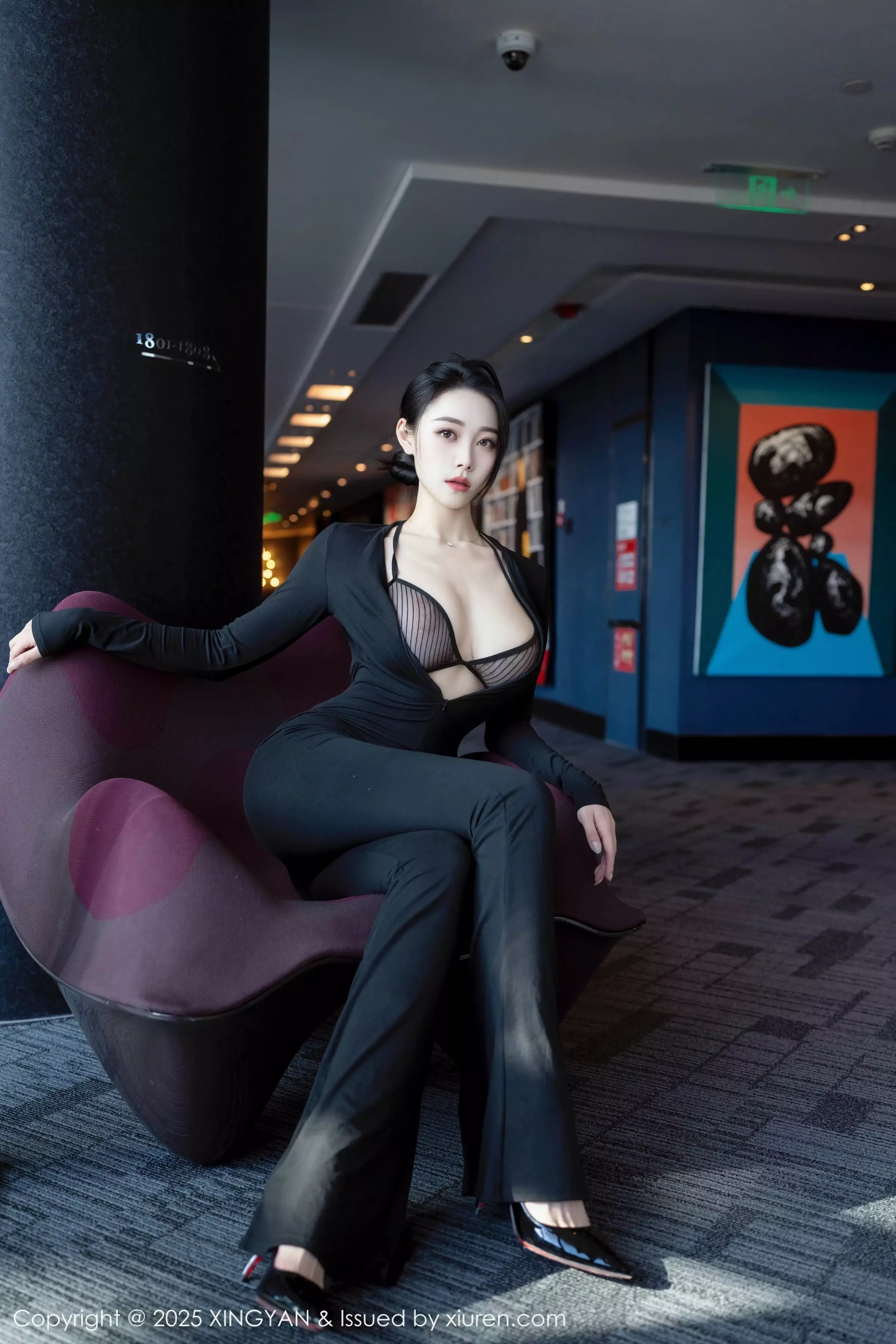 秀人集.com_[XINGYAN星颜社]VOL.322_模特清妙性感OL职业装露轻透黑色内衣秀完美身材诱惑写真81P