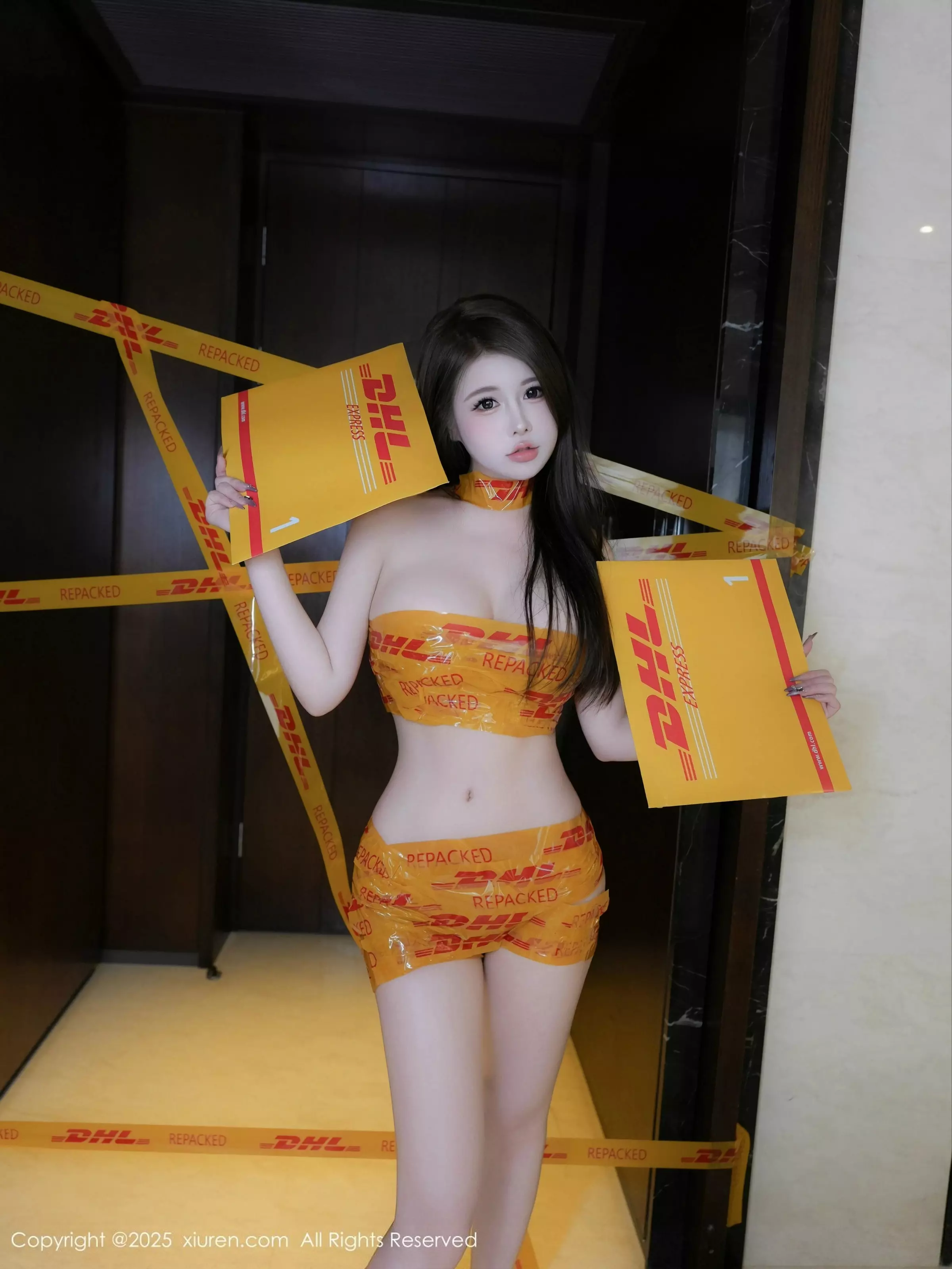 秀人集.com_[XiuRen秀人网]No.10016_模特甜妮户外性感黄色胶带裹身秀完美身材白嫩肌肤诱惑写真76P