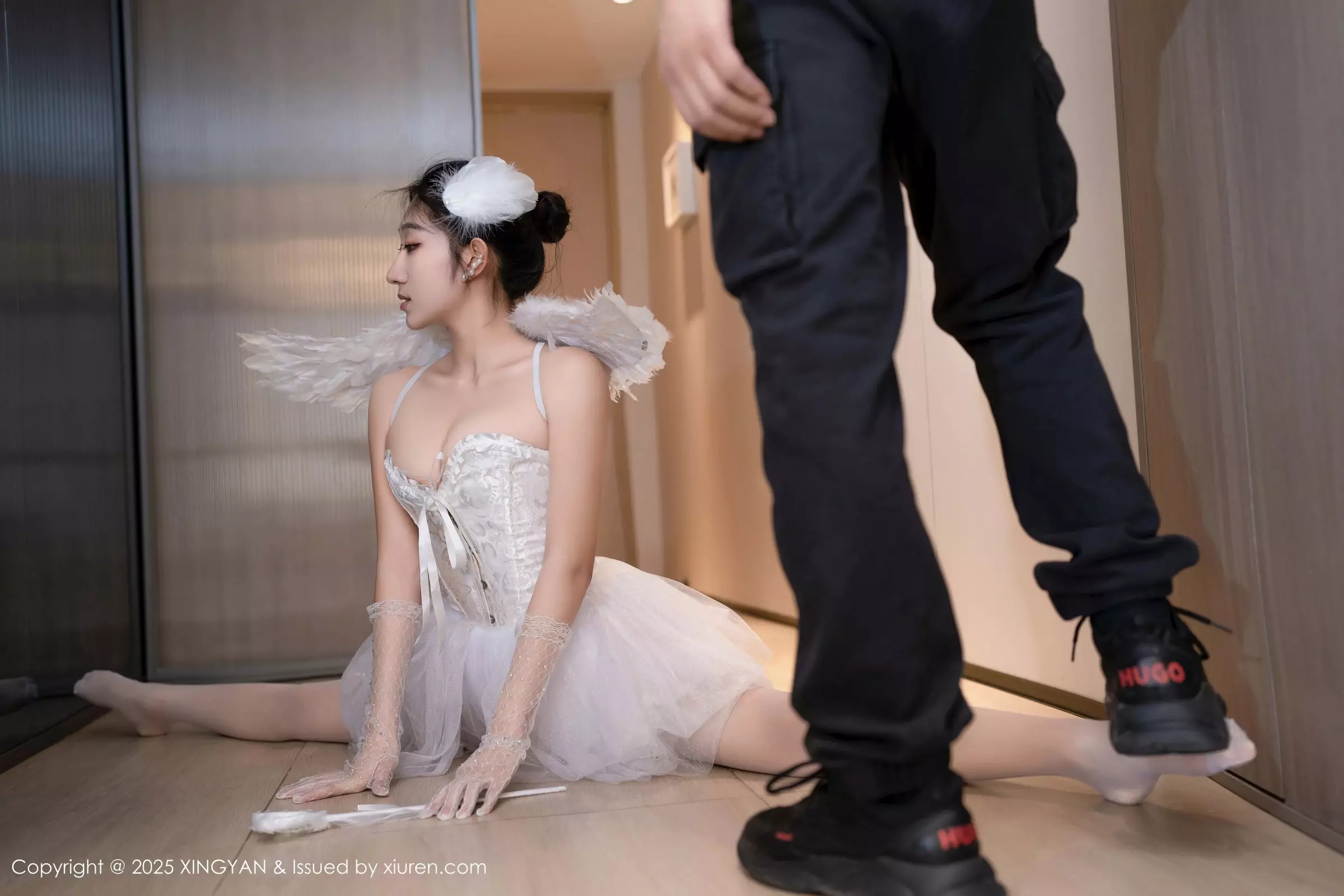 秀人集.com_[XINGYAN星颜社]VOL.324_模特星冉性感白色芭蕾吊带裙配白丝吊袜秀曼妙身姿诱惑写真78P