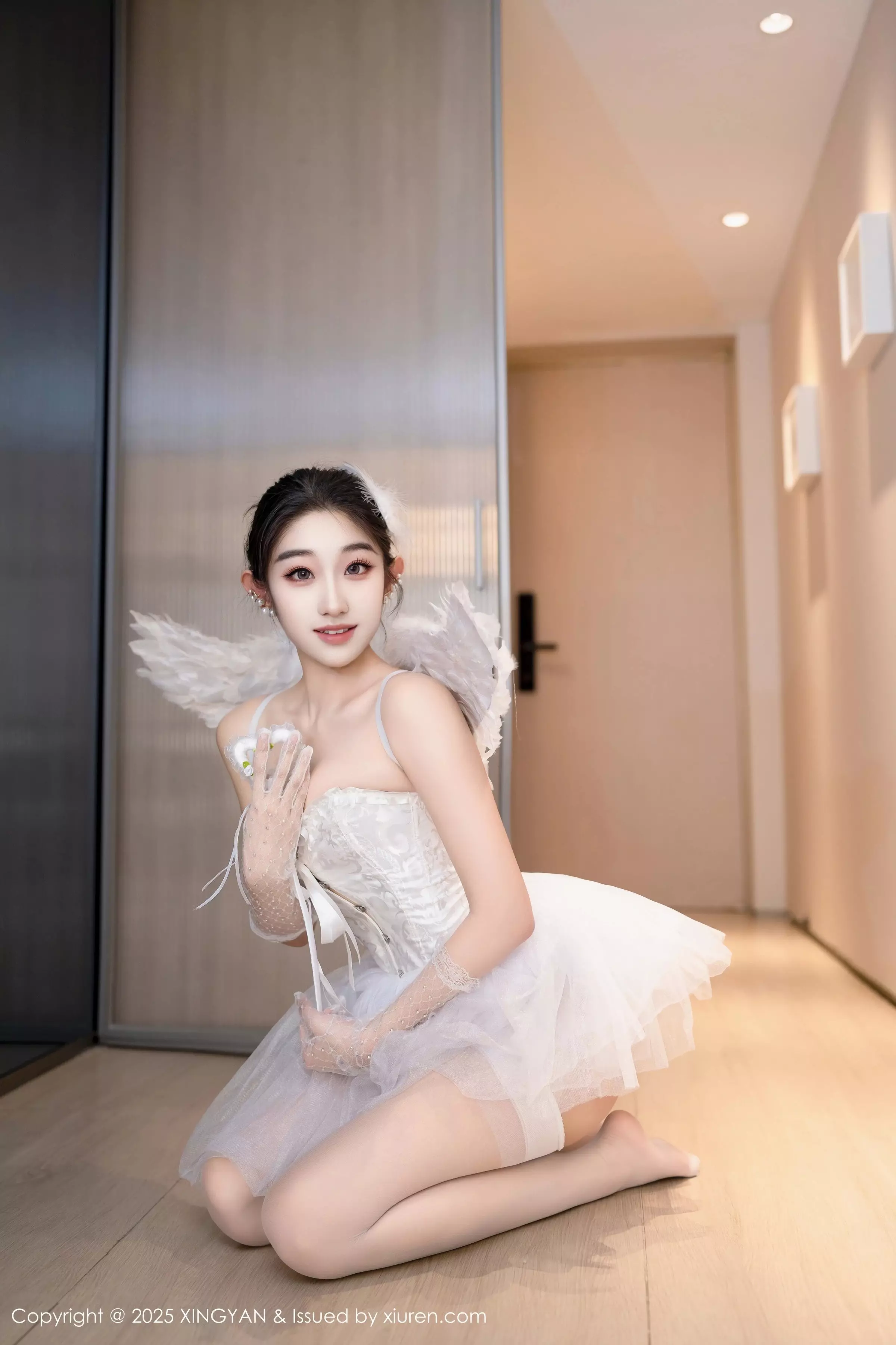 秀人集.com_[XINGYAN星颜社]VOL.324_模特星冉性感白色芭蕾吊带裙配白丝吊袜秀曼妙身姿诱惑写真78P