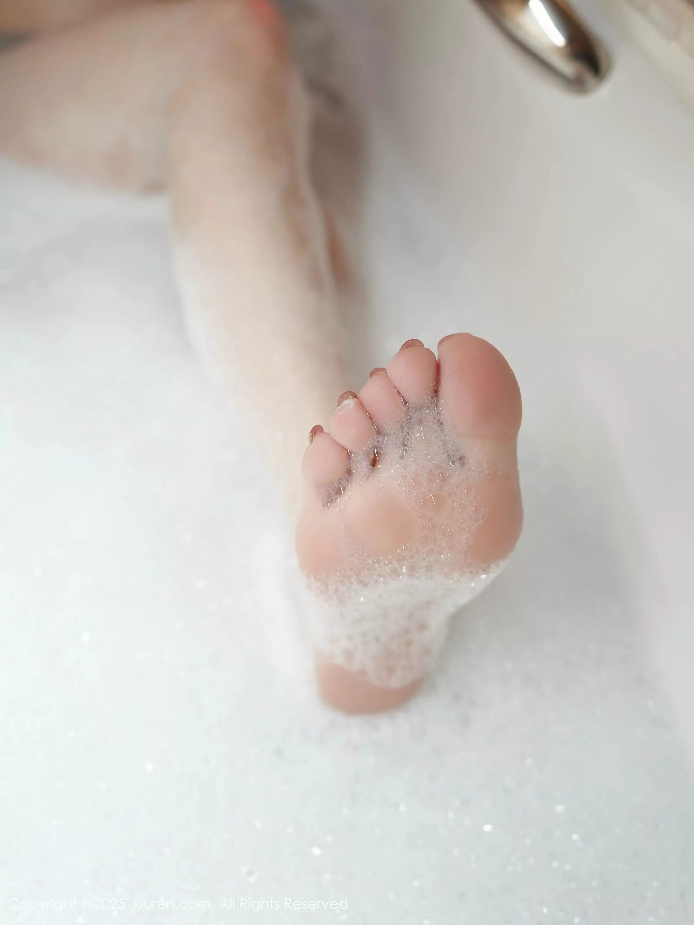 秀人集.com_[XiuRen秀人网]No.10037_模特阿汁浴室场景性感灰色情趣服饰秀曼妙身姿撩人诱惑写真76P