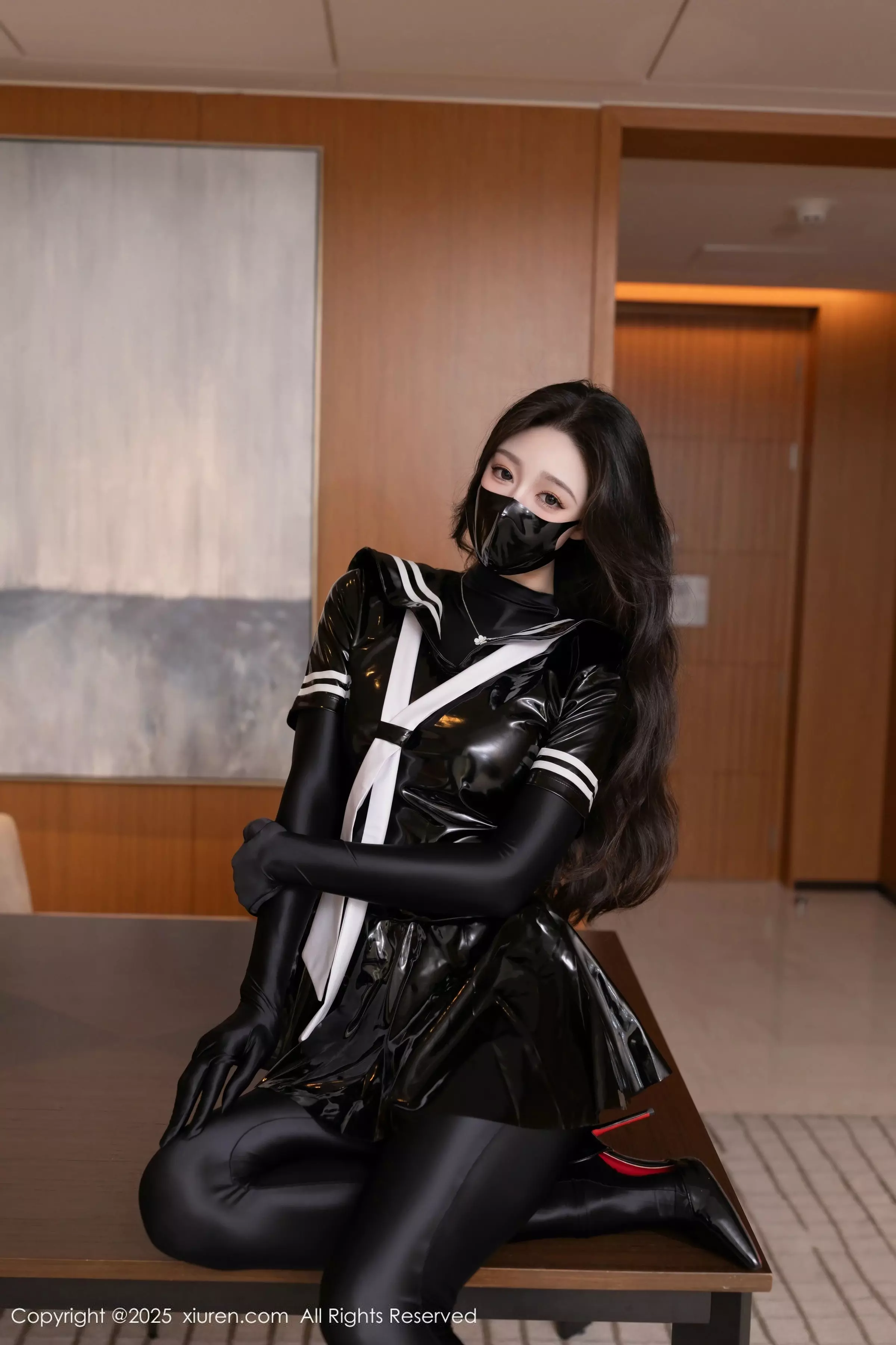 秀人集.com_[XiuRen秀人网]No.10087_模特小逗逗性感黑色胶衣+魅惑连体黑丝秀曼妙身姿撩人诱惑写真82P