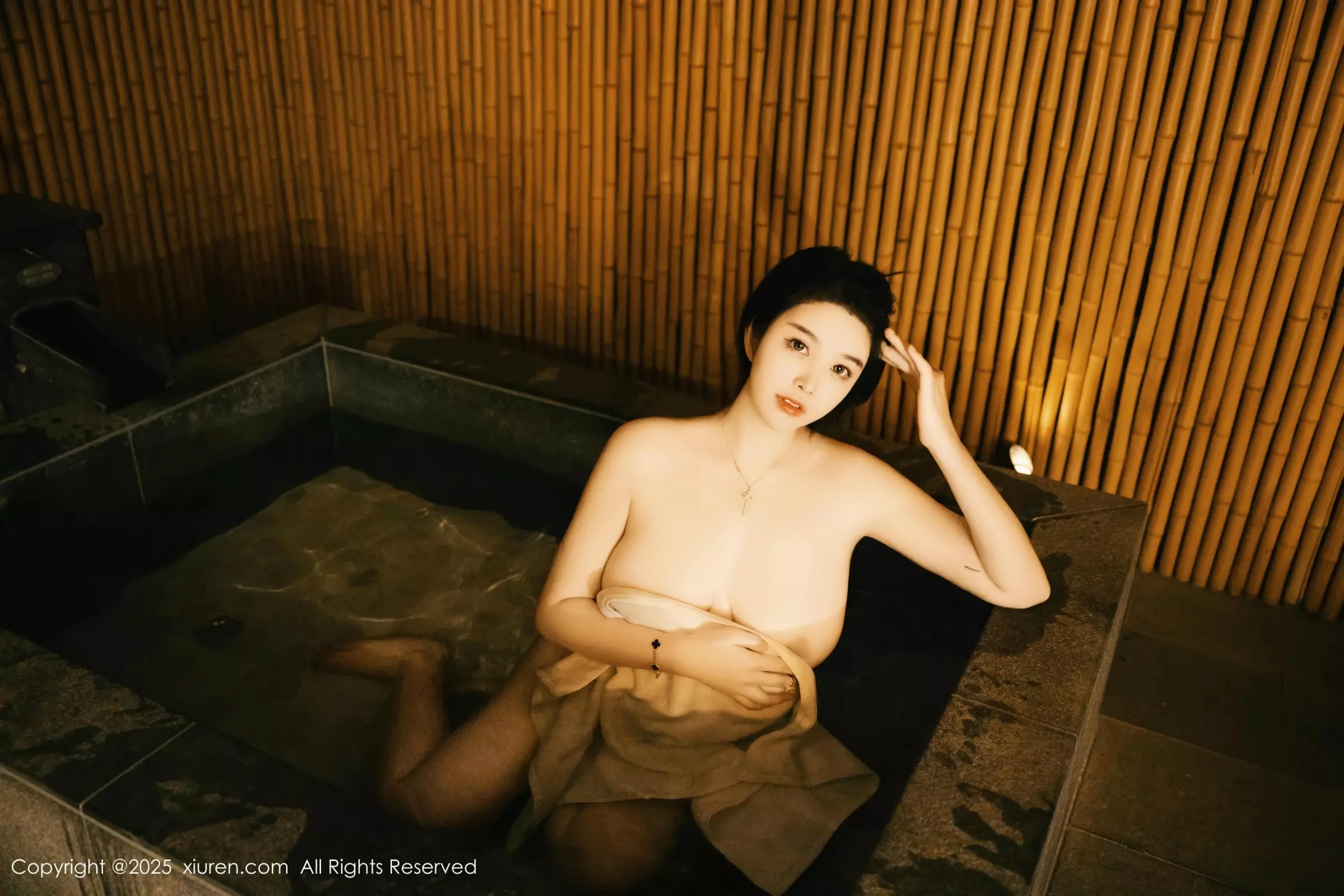 秀人集.com_[XiuRen秀人网]No.10091_模特林若凡F温泉主题性感白色浴巾半撩秀丰腴身材惹火诱惑写真37P