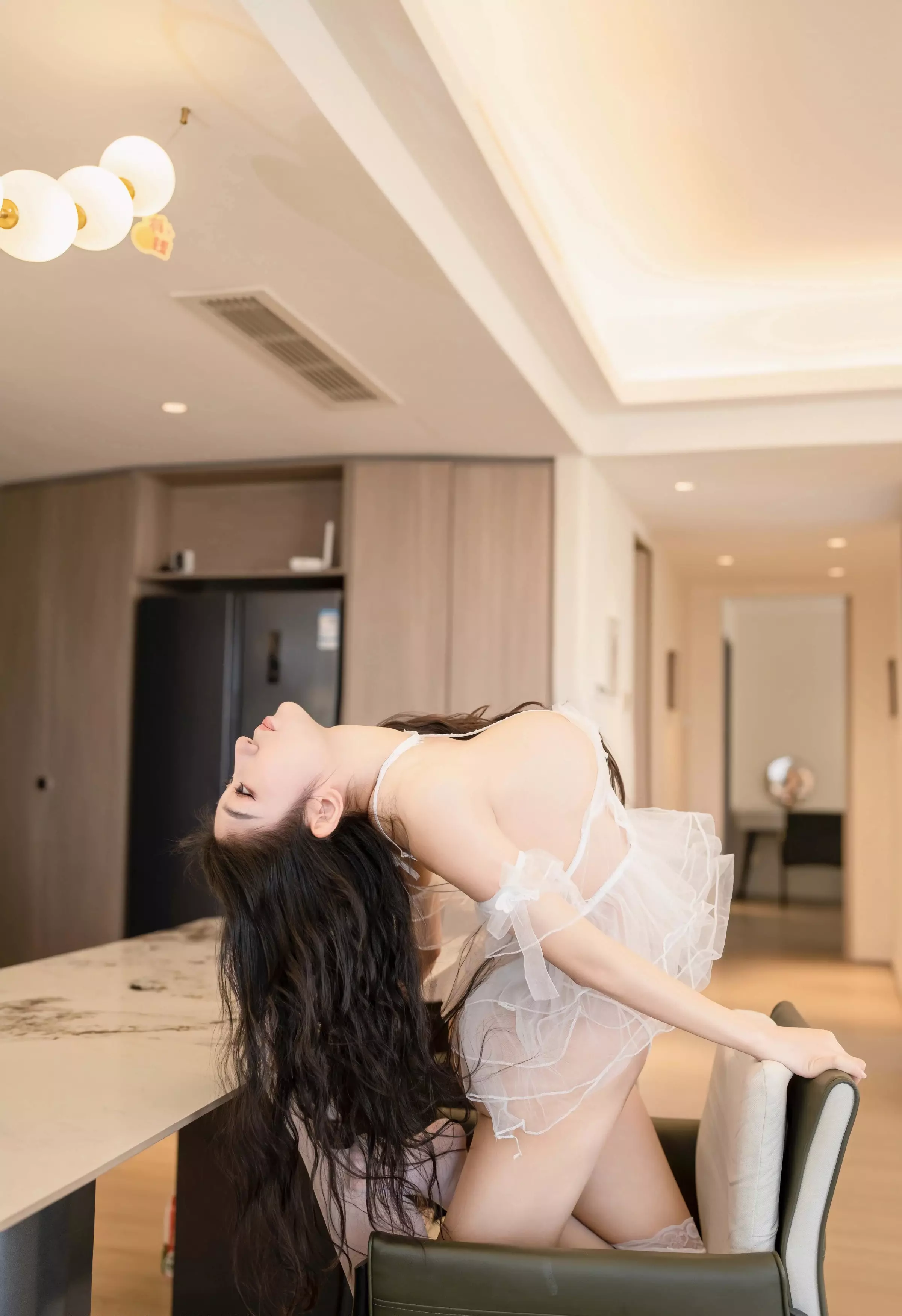 秀人集.com_[XINGYAN星颜社]VOL.330_模特星冉性感白色薄纱情趣服饰配白色丝袜秀曼妙身姿诱惑写真75P