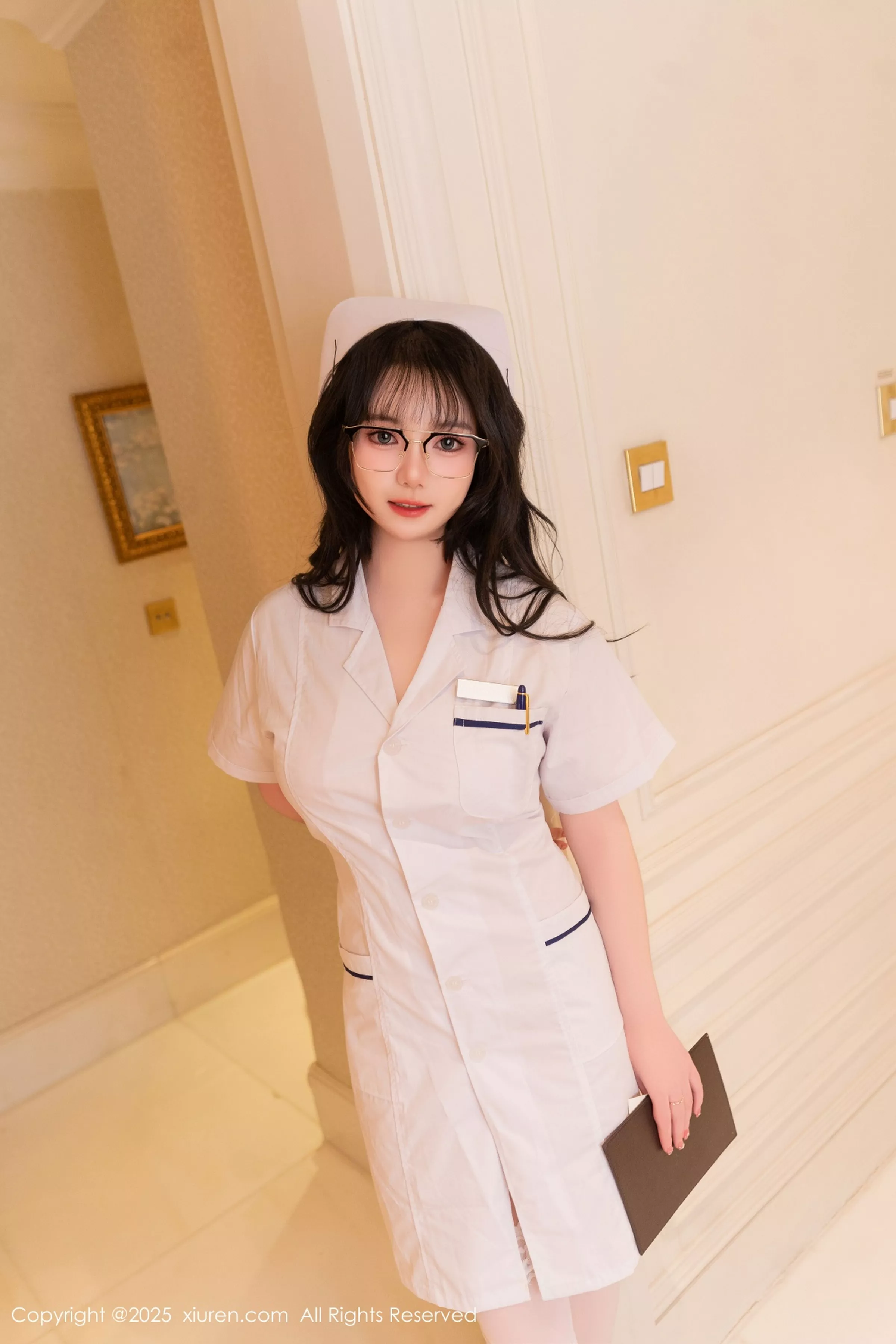 秀人集.com_[XiuRen秀人网]No.10152_模特软情性感白色护士服露蕾丝内衣配白丝袜秀丰满身材诱惑写真90P