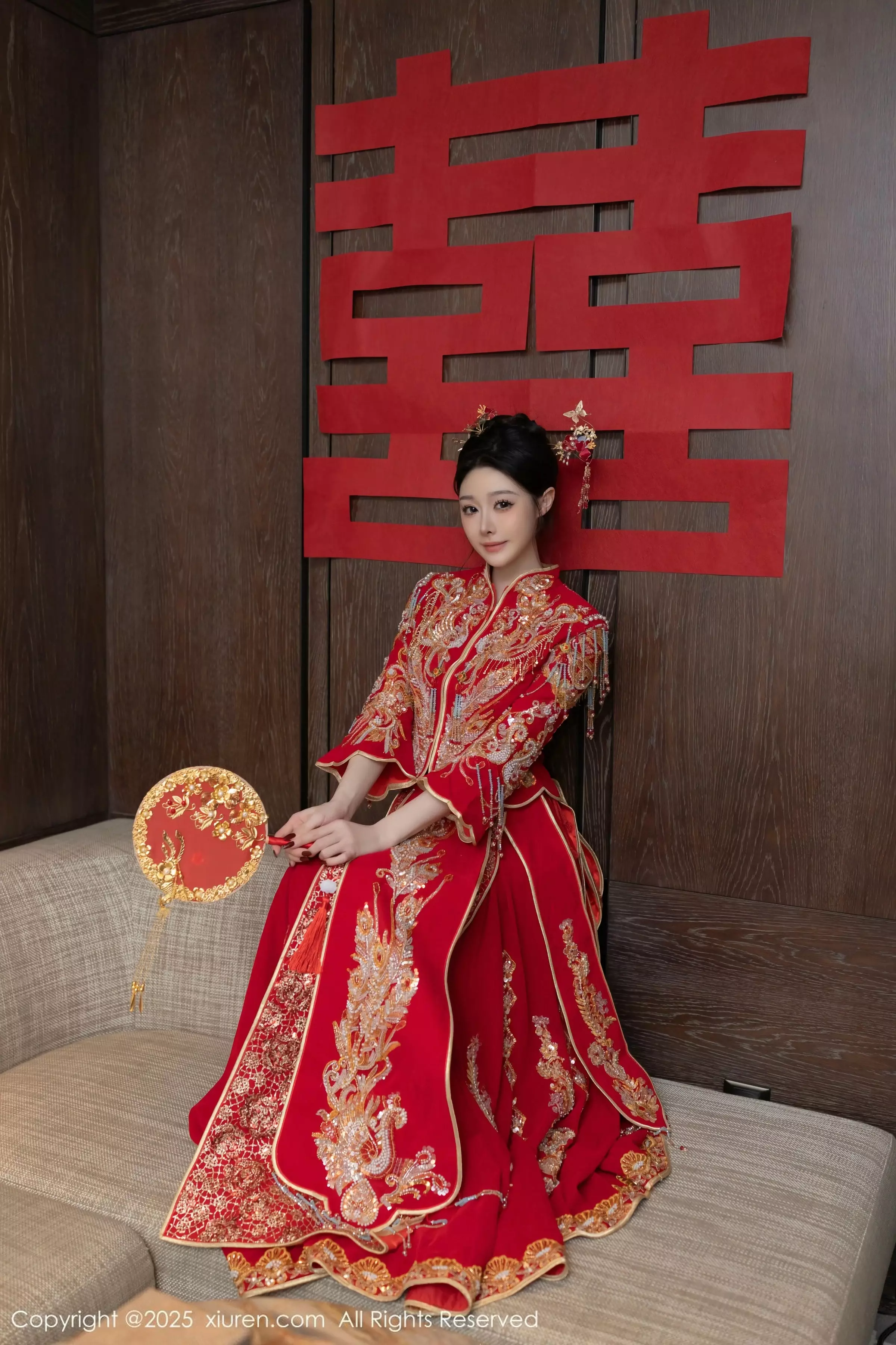 秀人集.com_[XiuRen秀人网]No.10055_模特小逗逗新婚主题性感红色蕾丝内衣配黑丝吊袜完美诱惑写真82P