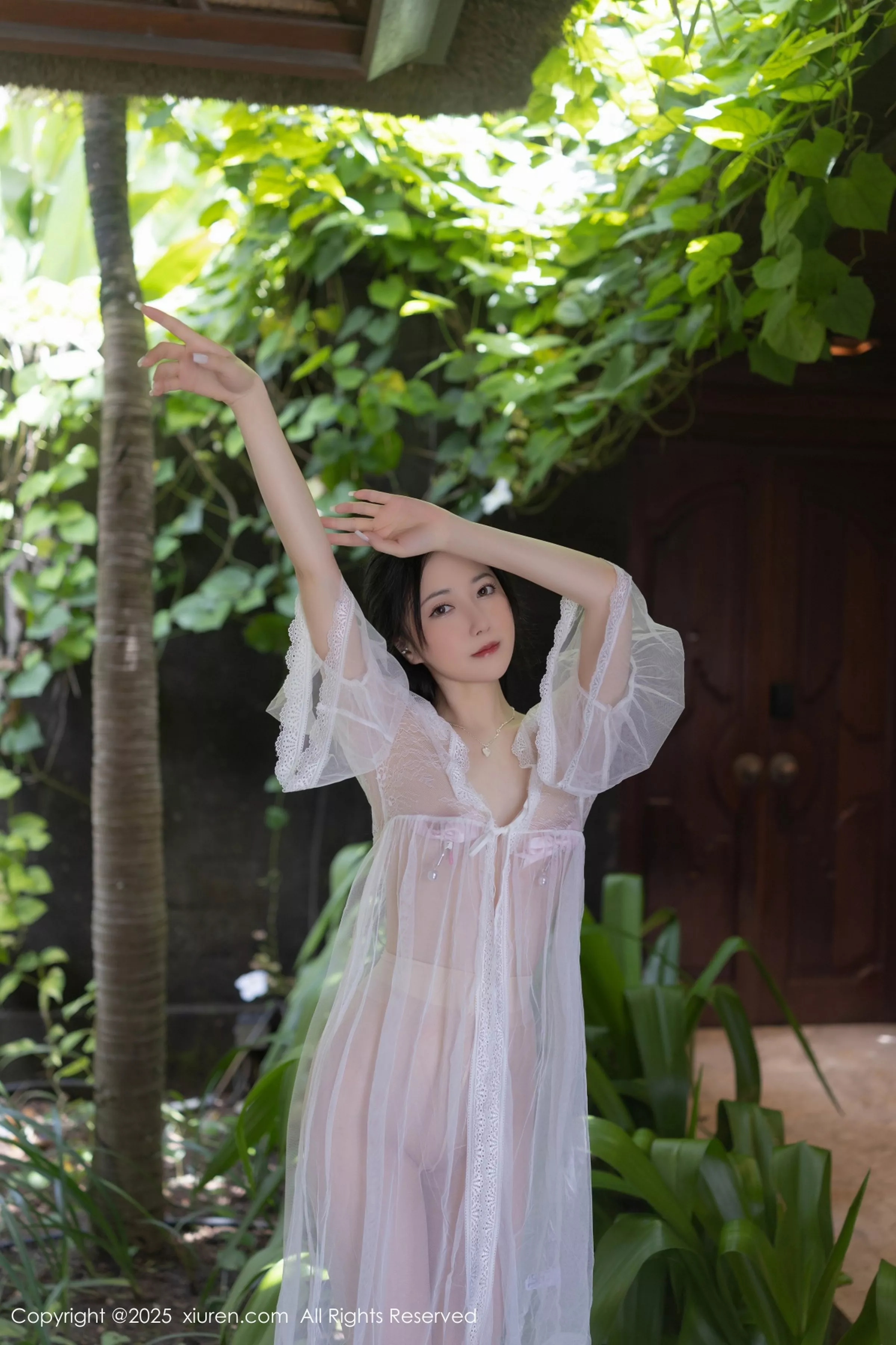 秀人集.com_[XiuRen秀人网]No.10173_模特鱼子酱Fish性感白色轻透连衣裙透视秀惹火身材撩人诱惑写真80P