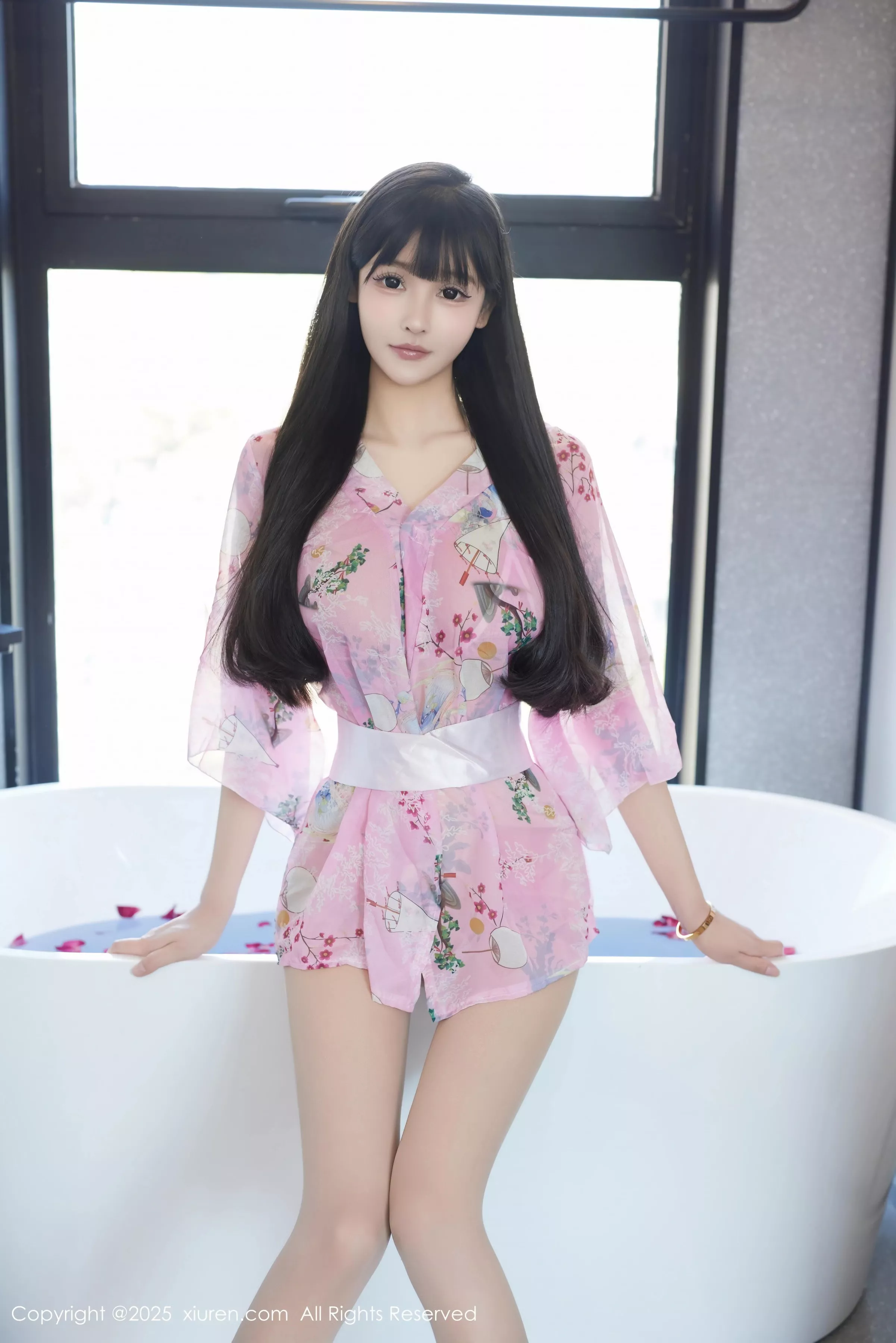 秀人集.com_[XiuRen秀人网]No.10206_模特智恩baby浴缸场景性感浅色情趣内衣秀丰腴美臀撩人诱惑写真77P