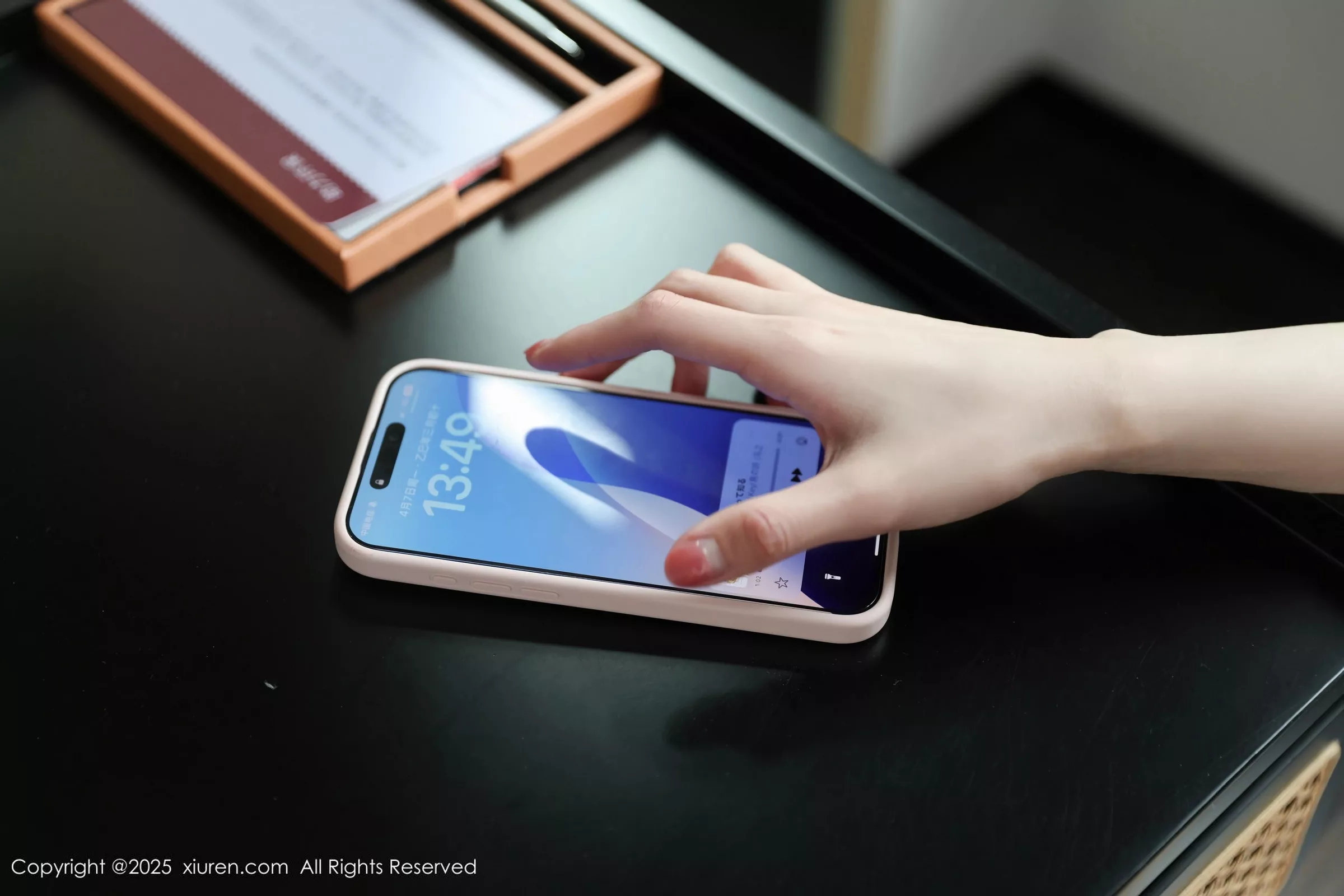 秀人集.com_[XiuRen秀人网]No.10226_模特布丁wow性感白色连衣短裙配肉色丝袜秀完美身材诱惑写真80P