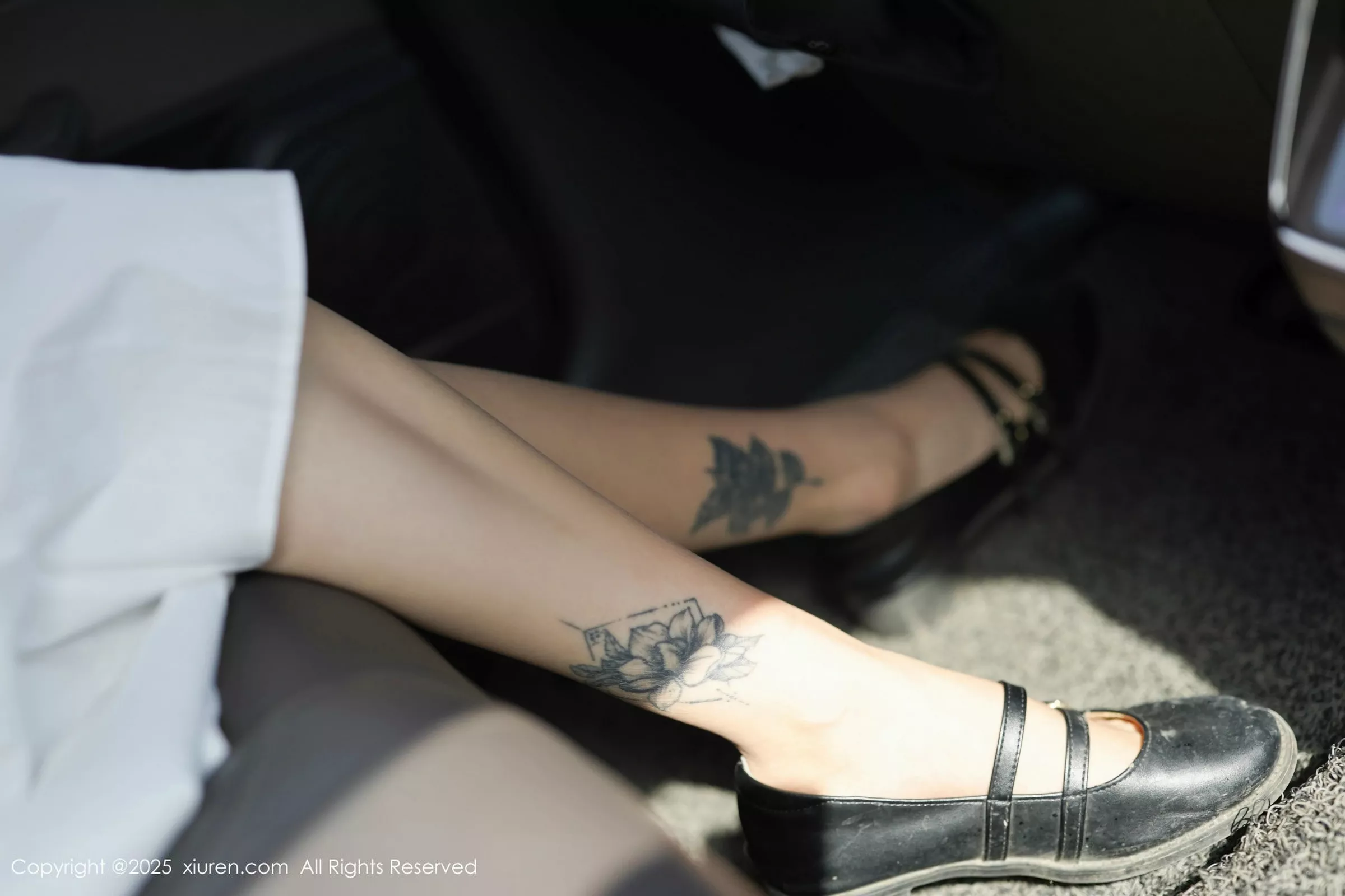 秀人集.com_[XiuRen秀人网]No.10247_模特茂木希子性感橙T露白色内衣配超薄肉丝秀完美身材诱惑写真80P