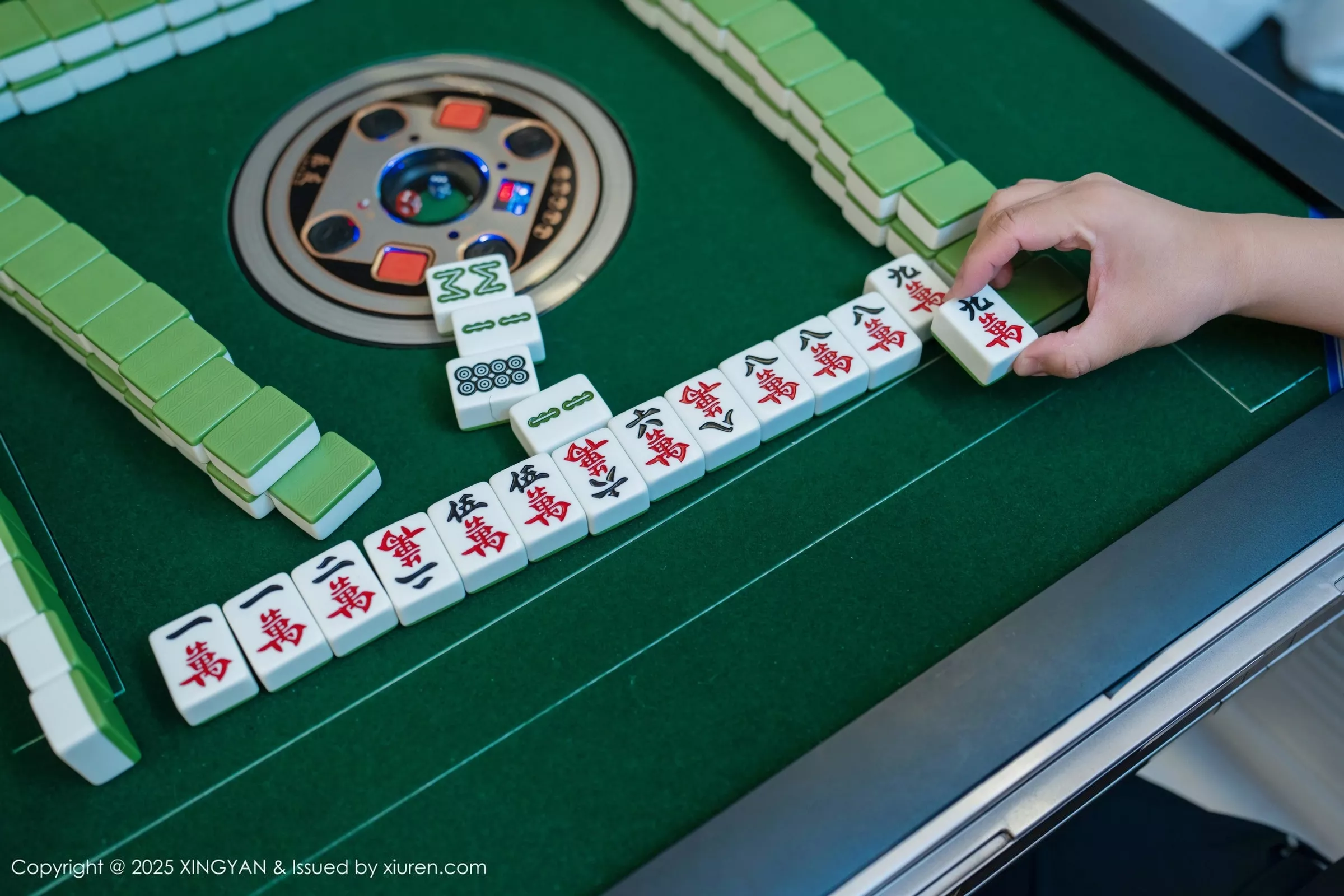 秀人集.com_[XINGYAN星颜社]VOL.344_模特清妙性感蓝色情趣连体衣配超薄肉丝秀完美身材诱惑写真78P