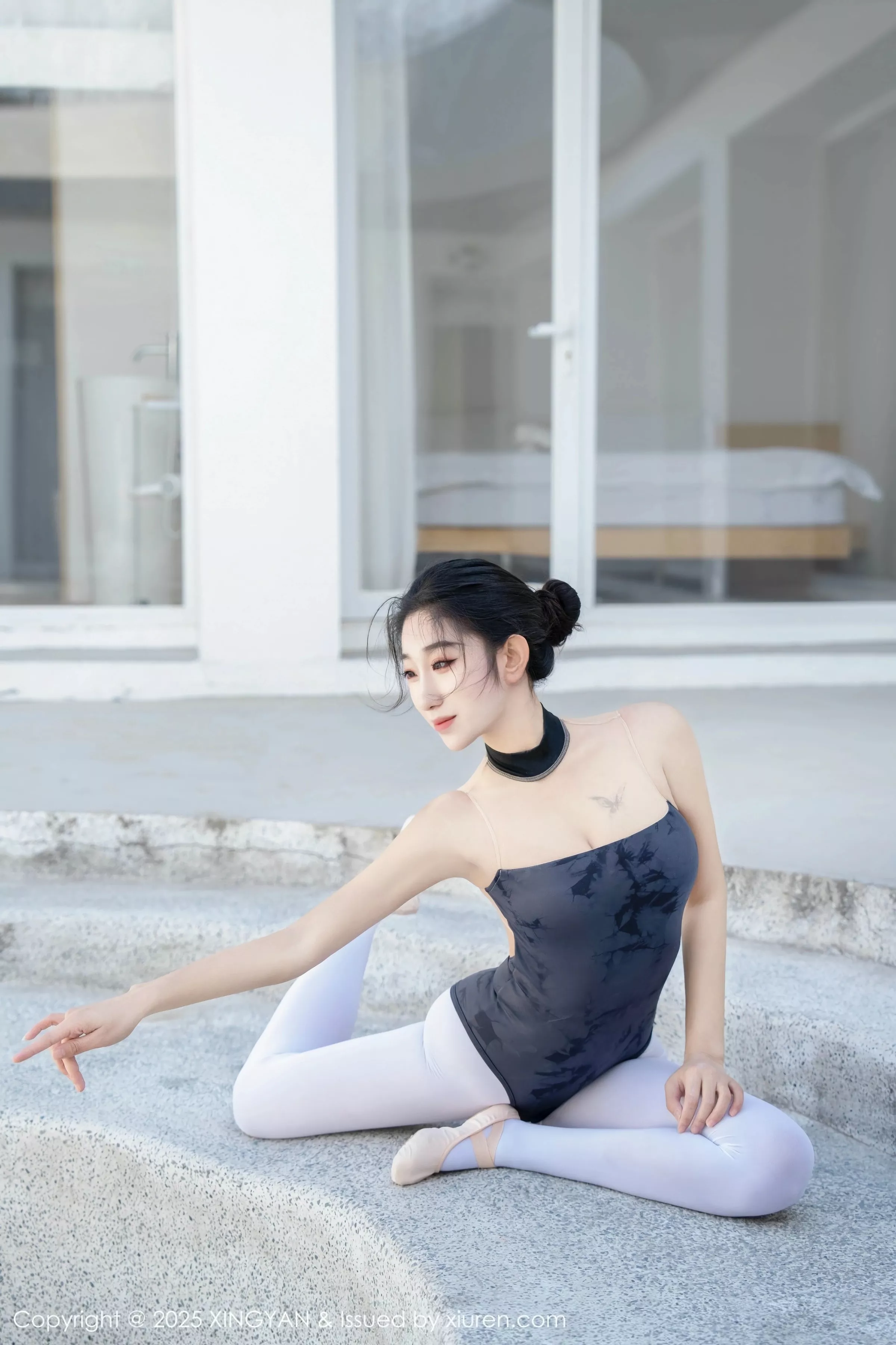 秀人集.com_[XINGYAN星颜社]VOL.345_模特星冉舞姿拍摄性感深色芭蕾舞服秀曼妙身姿完美诱惑写真79P