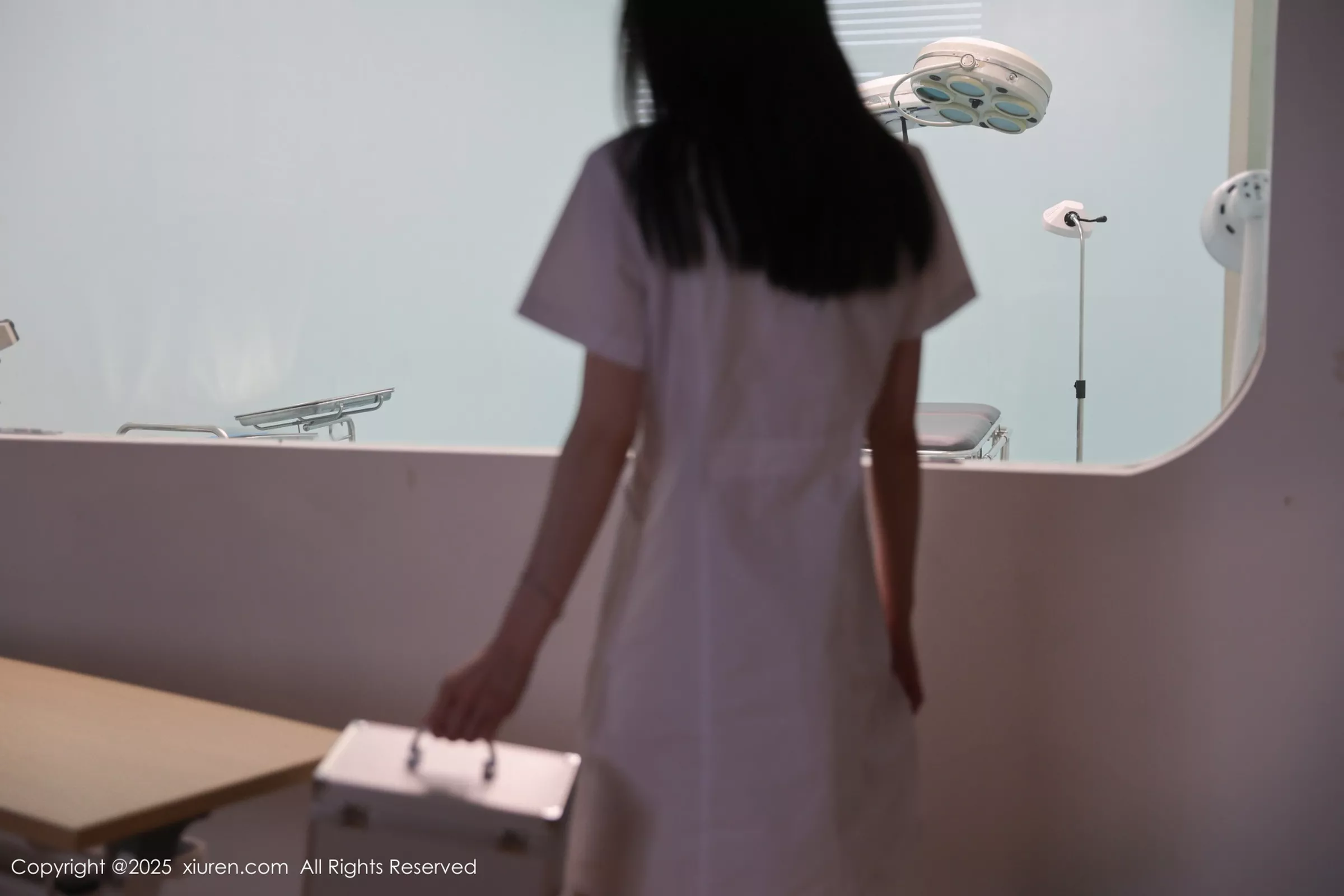 秀人集.com_[XiuRen秀人网]No.10190_新人模特布丁wow白色护士制服配超薄肉丝秀修长美腿性感写真80P