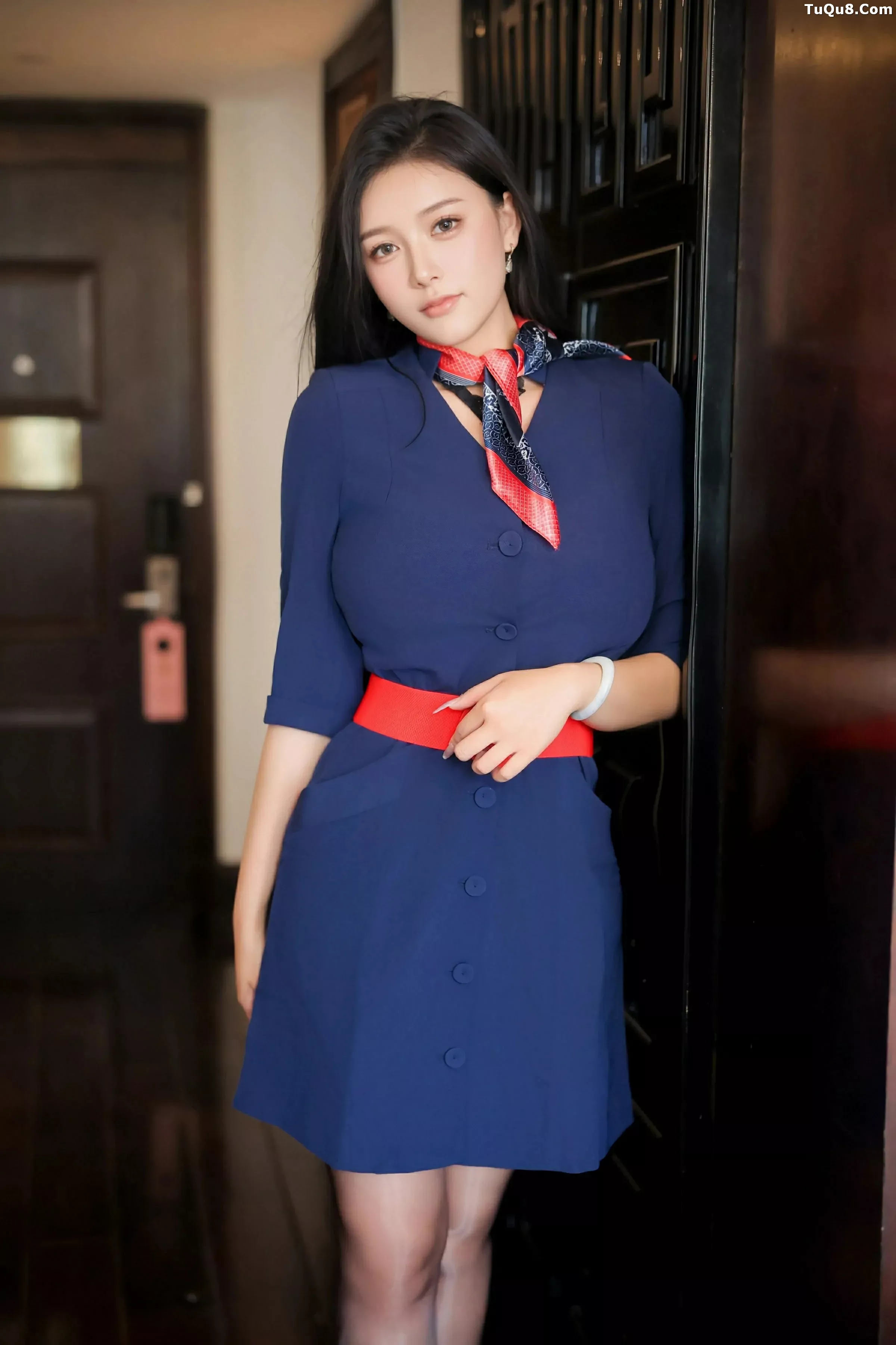 秀人集.com_[XiuRen秀人网]No.10371_模特娜比空姐制服露黑色蕾丝内衣配超薄黑丝秀凹凸身材诱惑写真84P