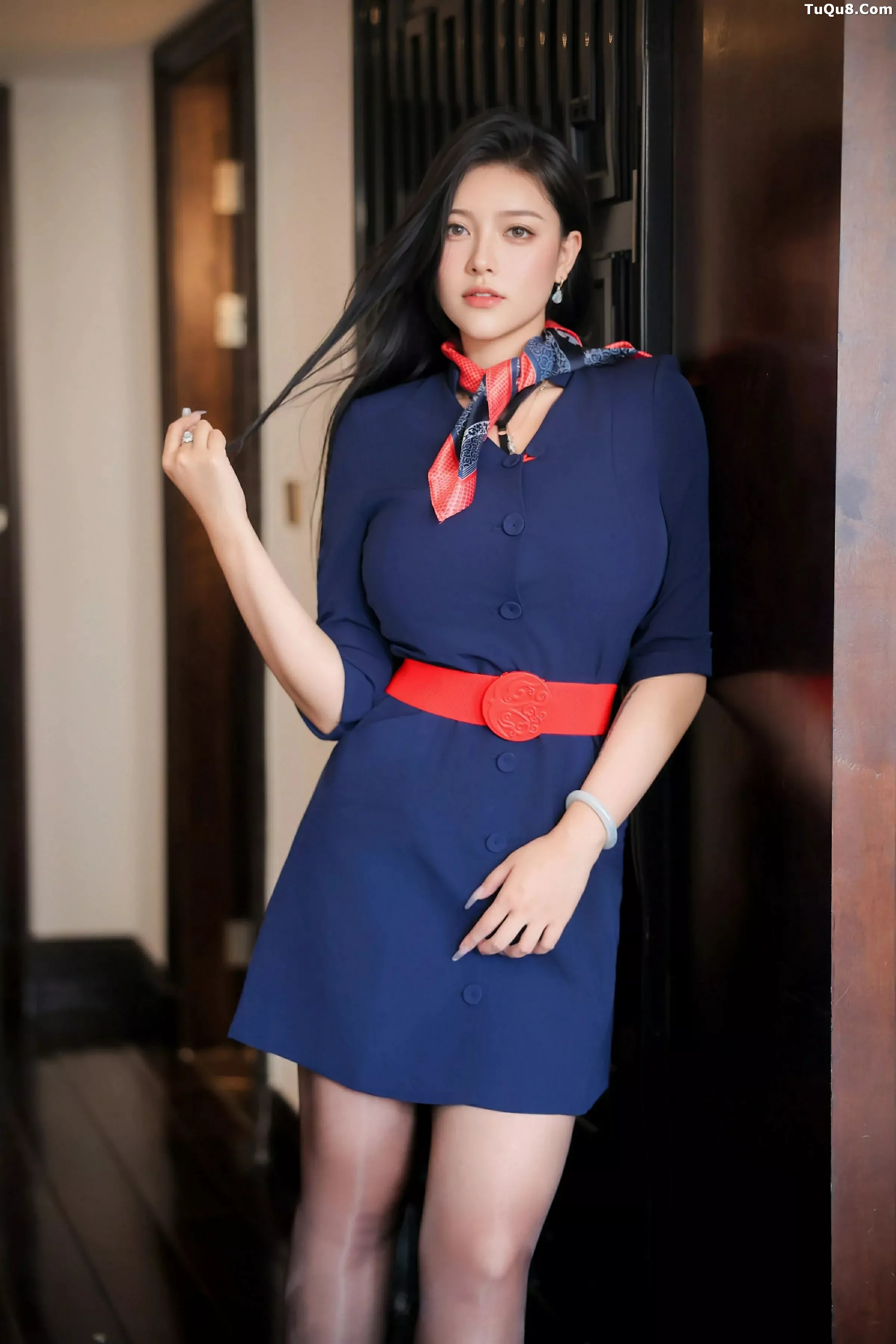 秀人集.com_[XiuRen秀人网]No.10371_模特娜比空姐制服露黑色蕾丝内衣配超薄黑丝秀凹凸身材诱惑写真84P