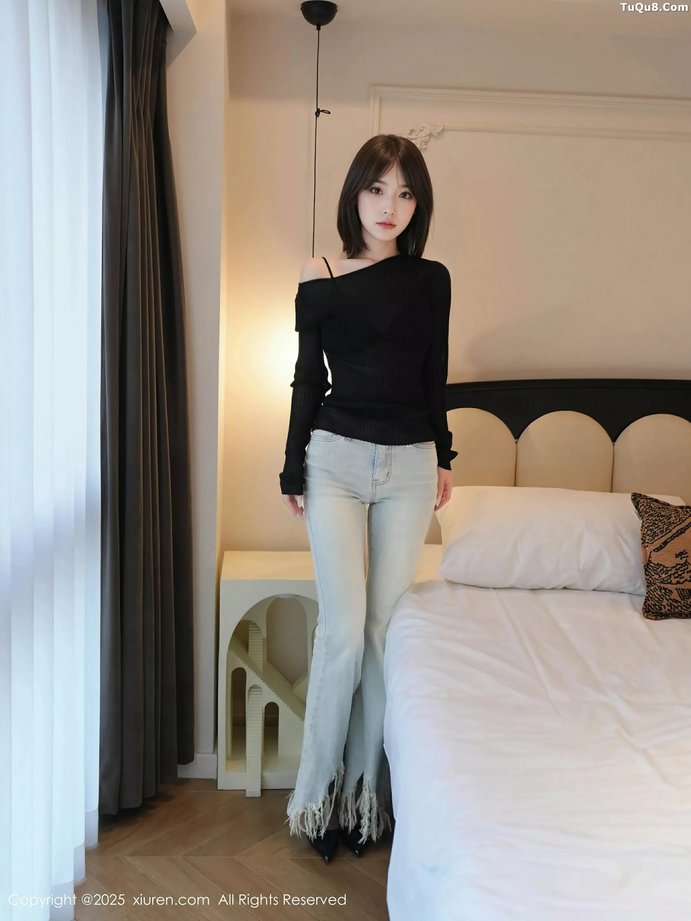 秀人集.com_[XiuRen秀人网]No.10374_模特汁汁性感蓝色牛仔裤露超薄无内黑丝秀曼妙身姿诱惑写真56P