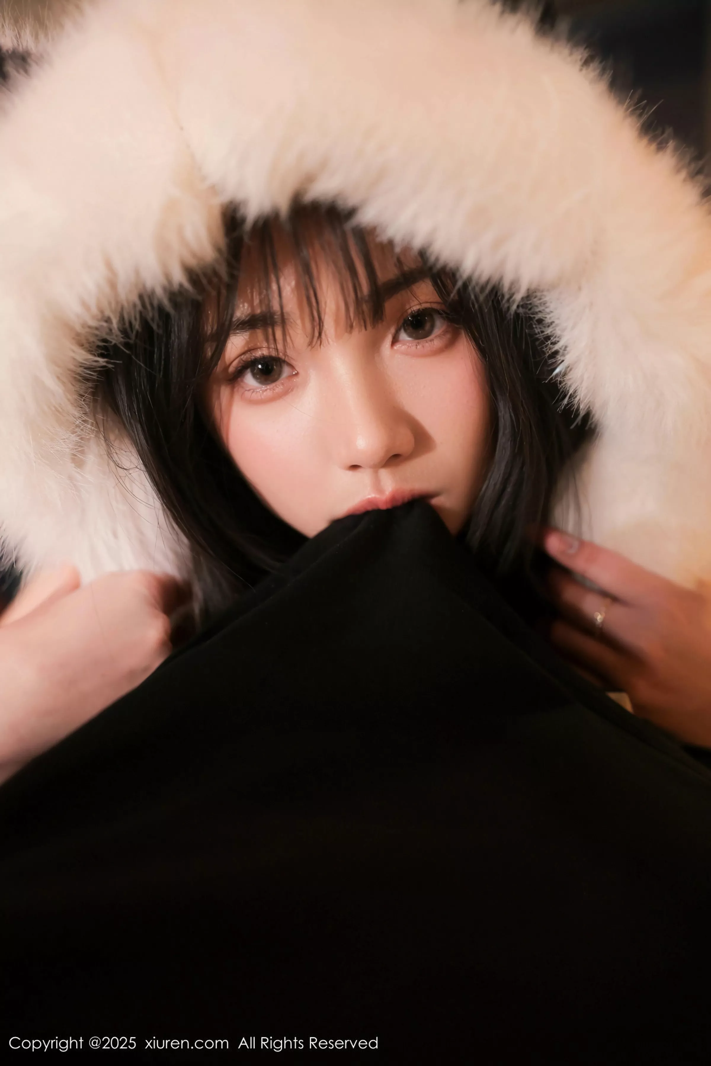 秀人集.com_[XiuRen秀人网]No.10302_模特软情性感白色情趣内衣配白色丝袜秀曼妙身姿撩人诱惑写真51P