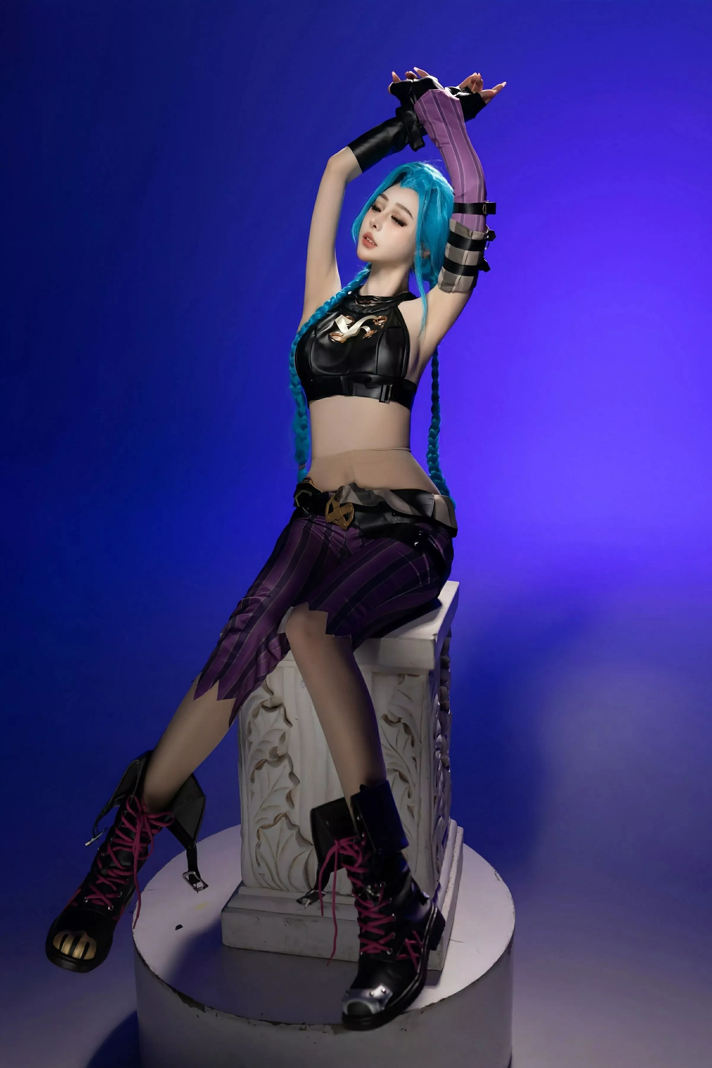 秀人集.com_[XiuRen秀人网]No.10479_模特小逗逗性感Cosplay装扮配肉色丝袜秀曼妙身姿迷人诱惑写真79P