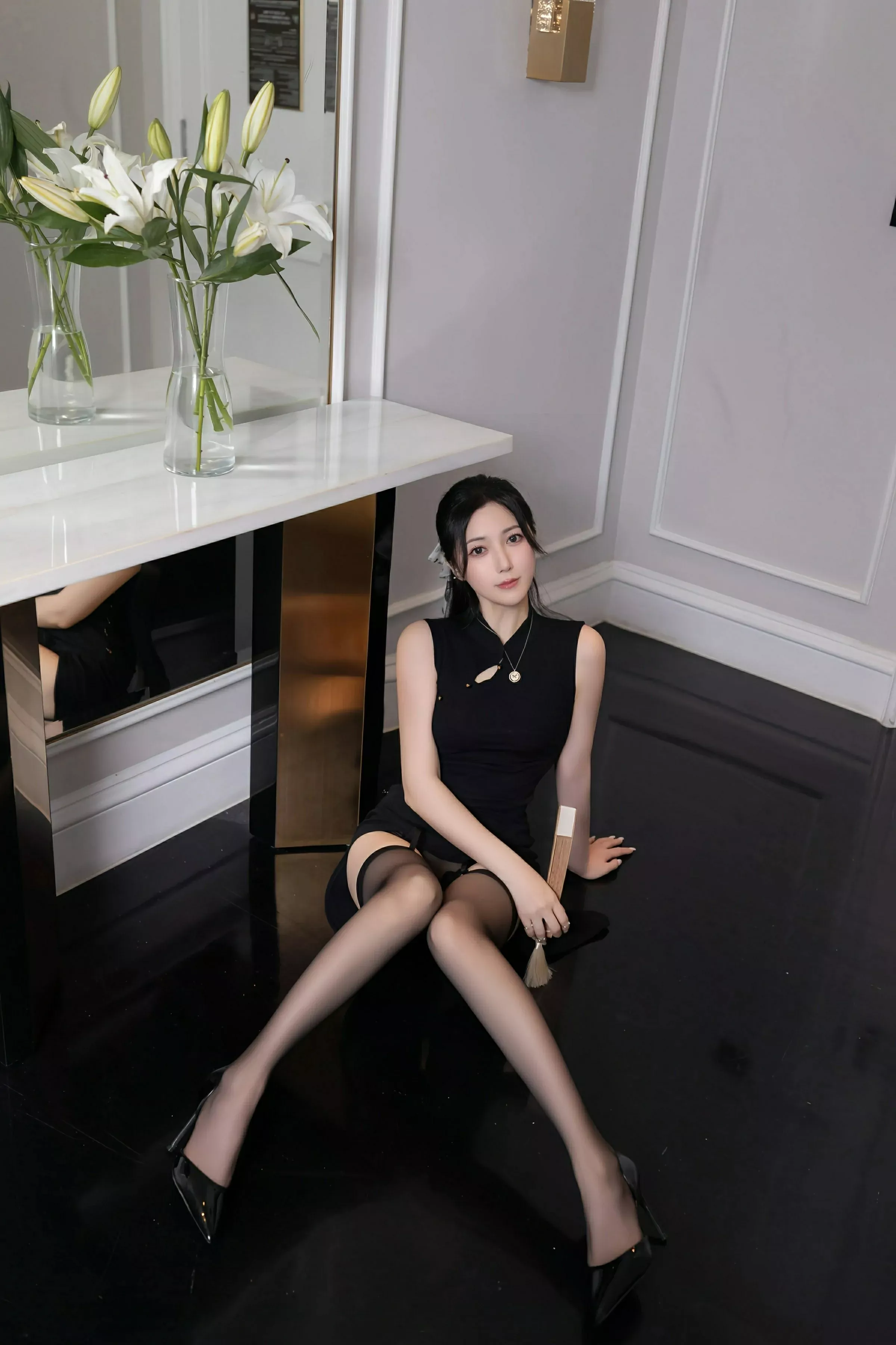 秀人集.com_[XiuRen秀人网]No.10480_模特鱼子酱Fish性感黑色连衣长裙露黑色内衣秀婀娜身段诱惑写真80P