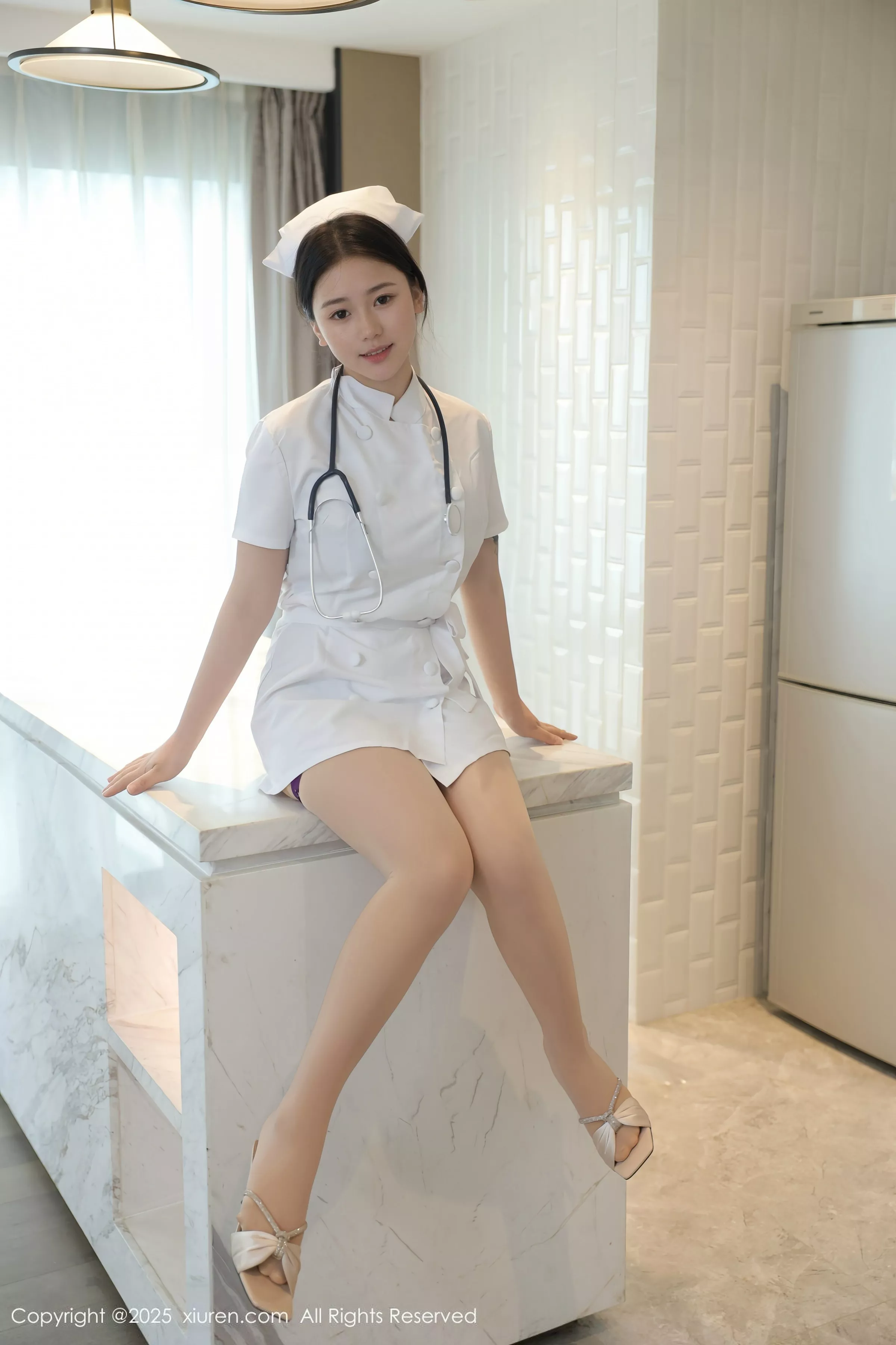 秀人集.com_[XiuRen秀人网]No.10465_模特林嘉馨性感白色护士制服露紫色情趣内衣秀丰腴身材诱惑写真80P