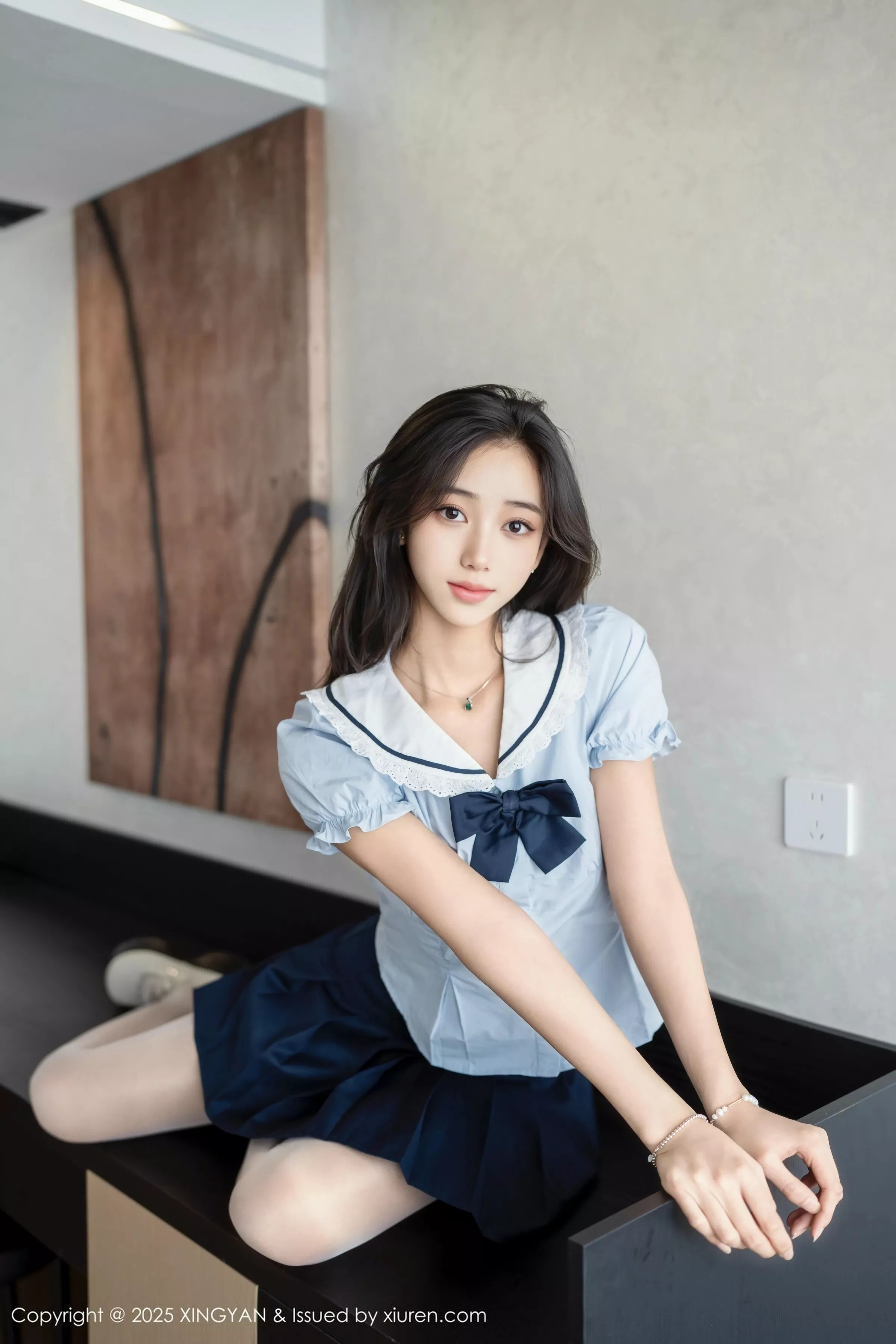 秀人集.com_[XINGYAN星颜社]VOL.360_模特时安安性感深色短裙配超薄无内白丝秀柔美身姿诱惑写真81P