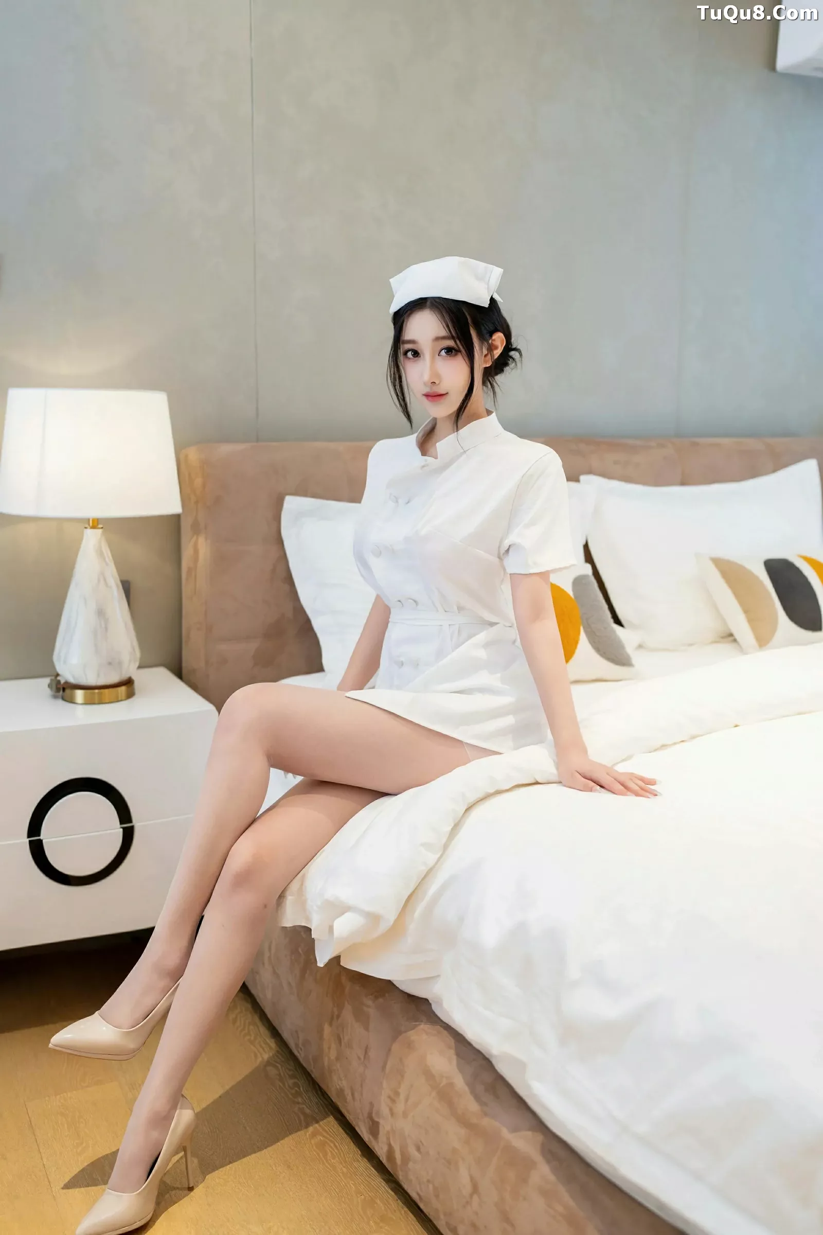 秀人集.com_[XINGYAN星颜社]VOL.362_新人模特木森vita性感白色护士制服露丰满身材胶带遮点诱惑写真79P