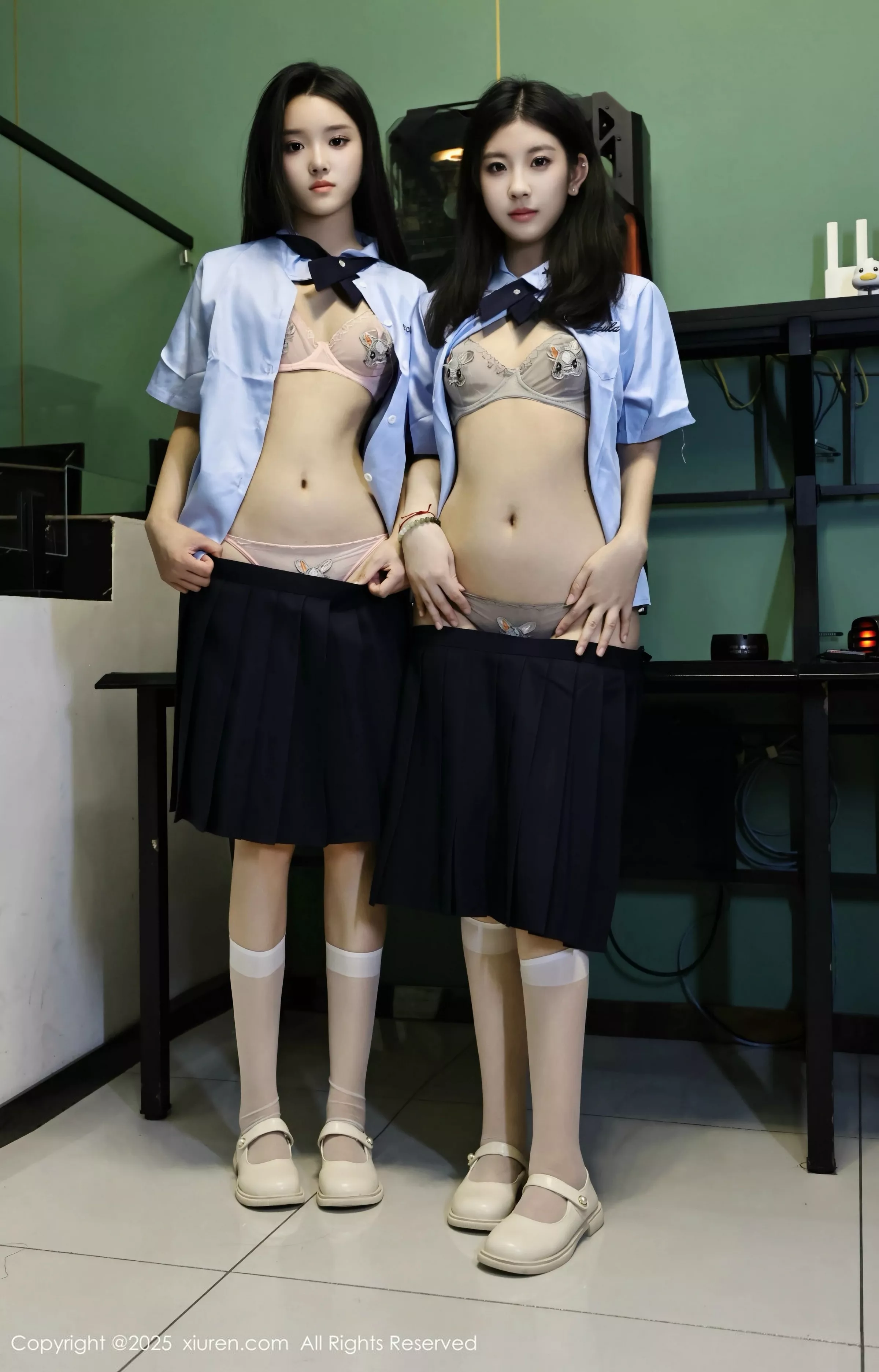 秀人集.com_[XiuRen秀人网]No.10443_模特合集美女小芭乐性感学生制服露粉色内衣秀曼妙身姿诱惑写真77P