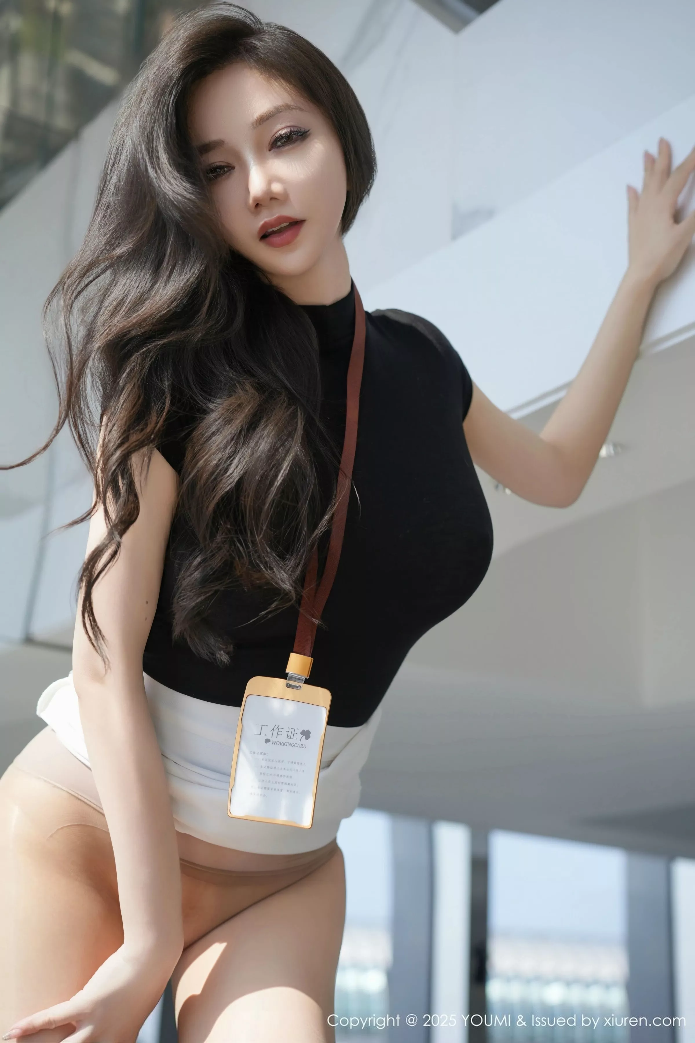 秀人集.com_[YouMi尤蜜荟]Vol.1144_女神心妍小公主性感黑色OL服饰配超薄肉丝秀丰腴身材诱惑写真78P