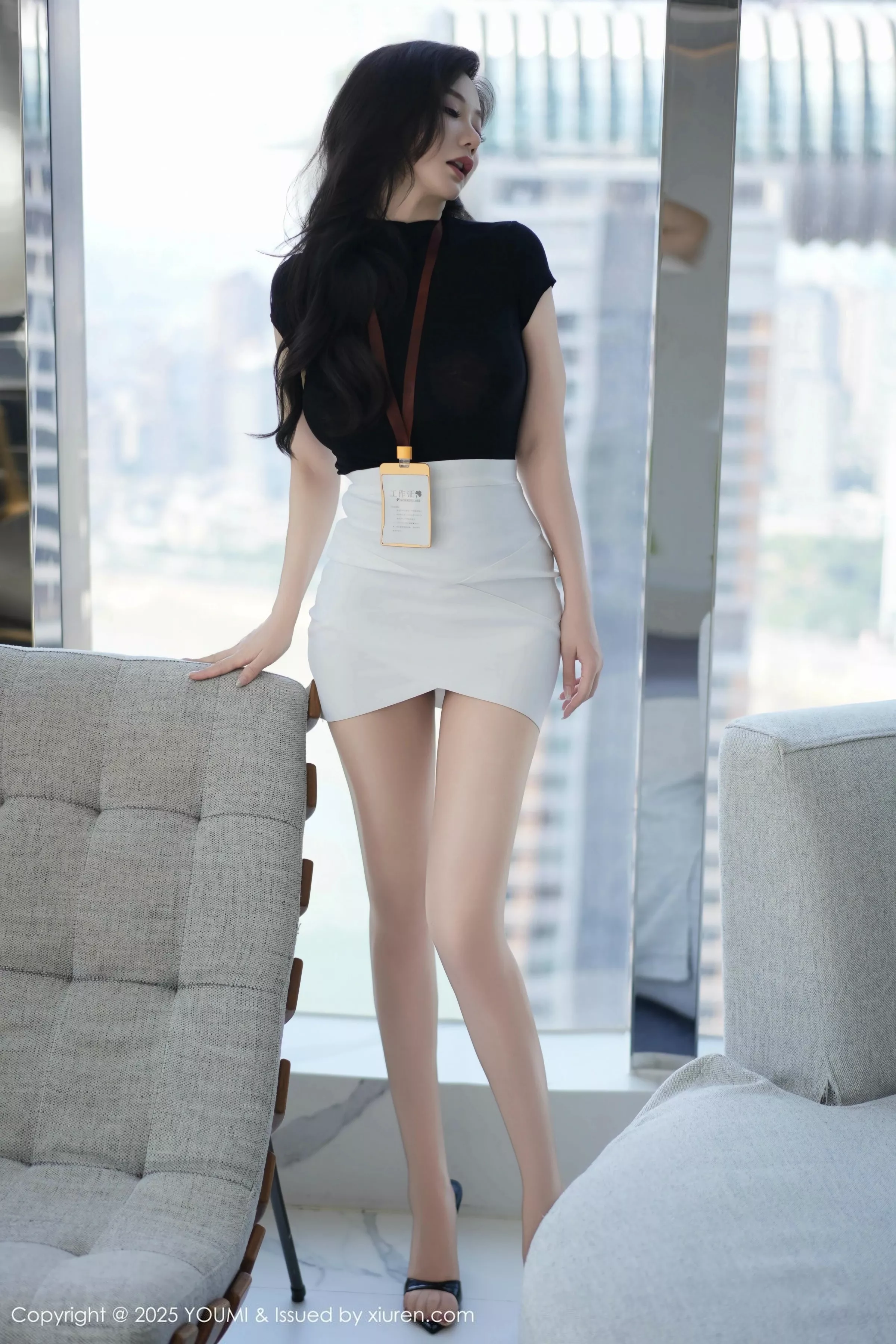 秀人集.com_[YouMi尤蜜荟]Vol.1144_女神心妍小公主性感黑色OL服饰配超薄肉丝秀丰腴身材诱惑写真78P