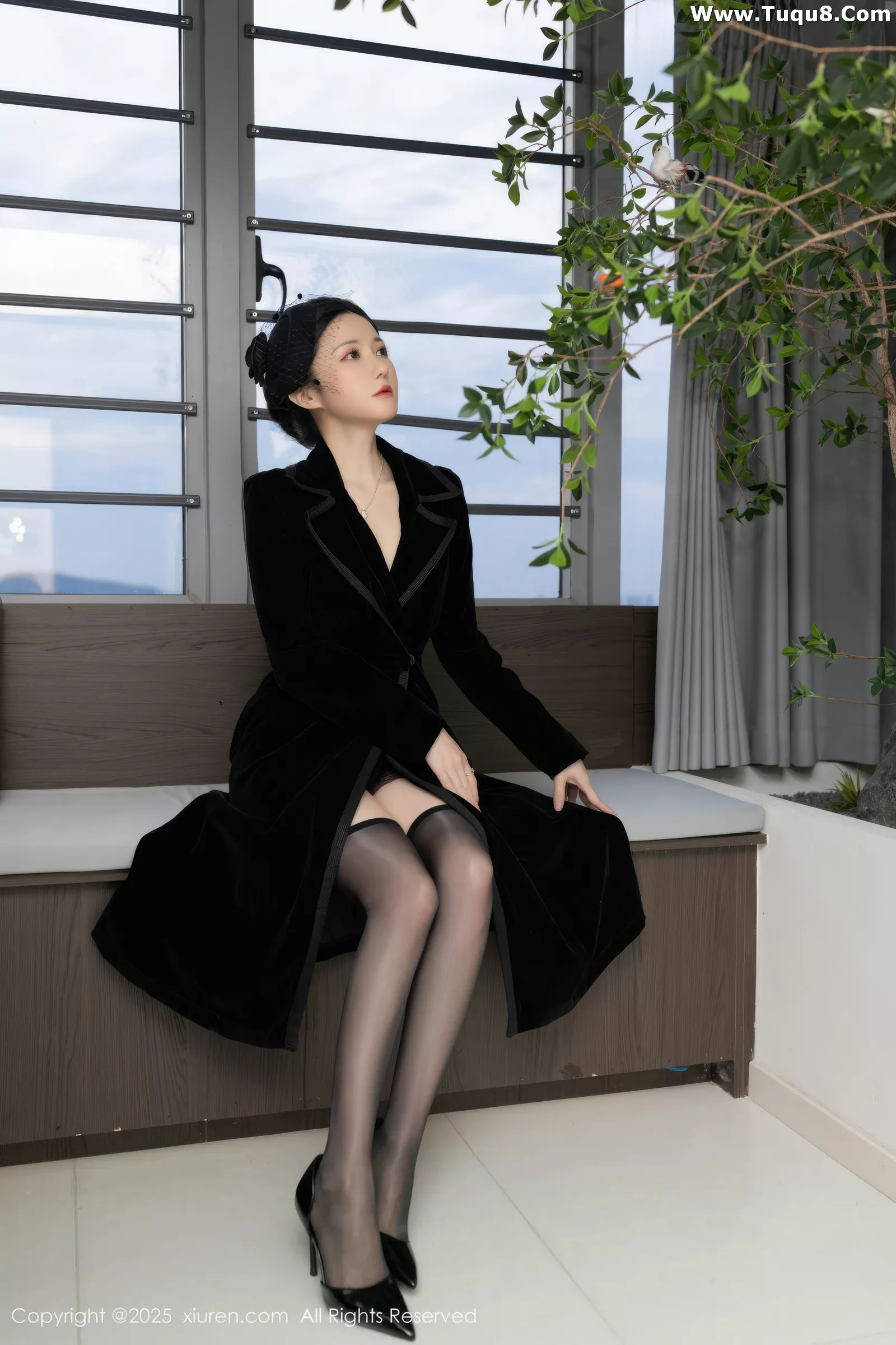 秀人集.com_[XiuRen秀人网]No.10564_模特鱼子酱Fish性感黑色情趣内衣配黑丝吊袜秀曼妙身姿诱惑写真80P