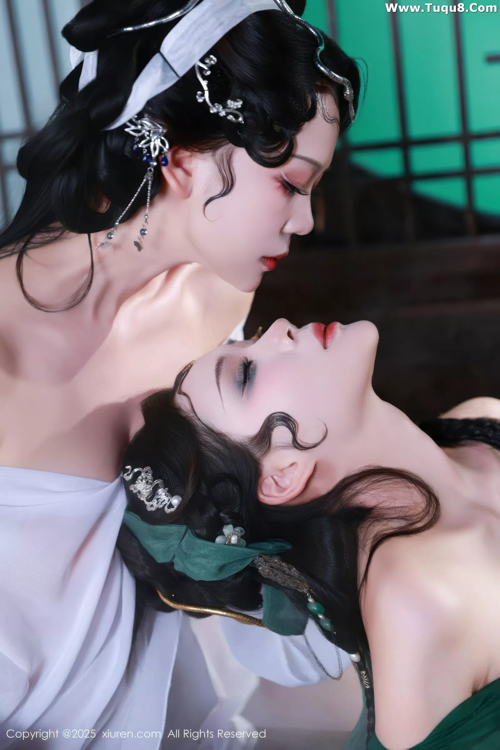 秀人集.com_[XiuRen秀人网]No.10561_模特南乔古风场景青蛇装扮性感低胸服饰秀完美身材诱惑写真88P